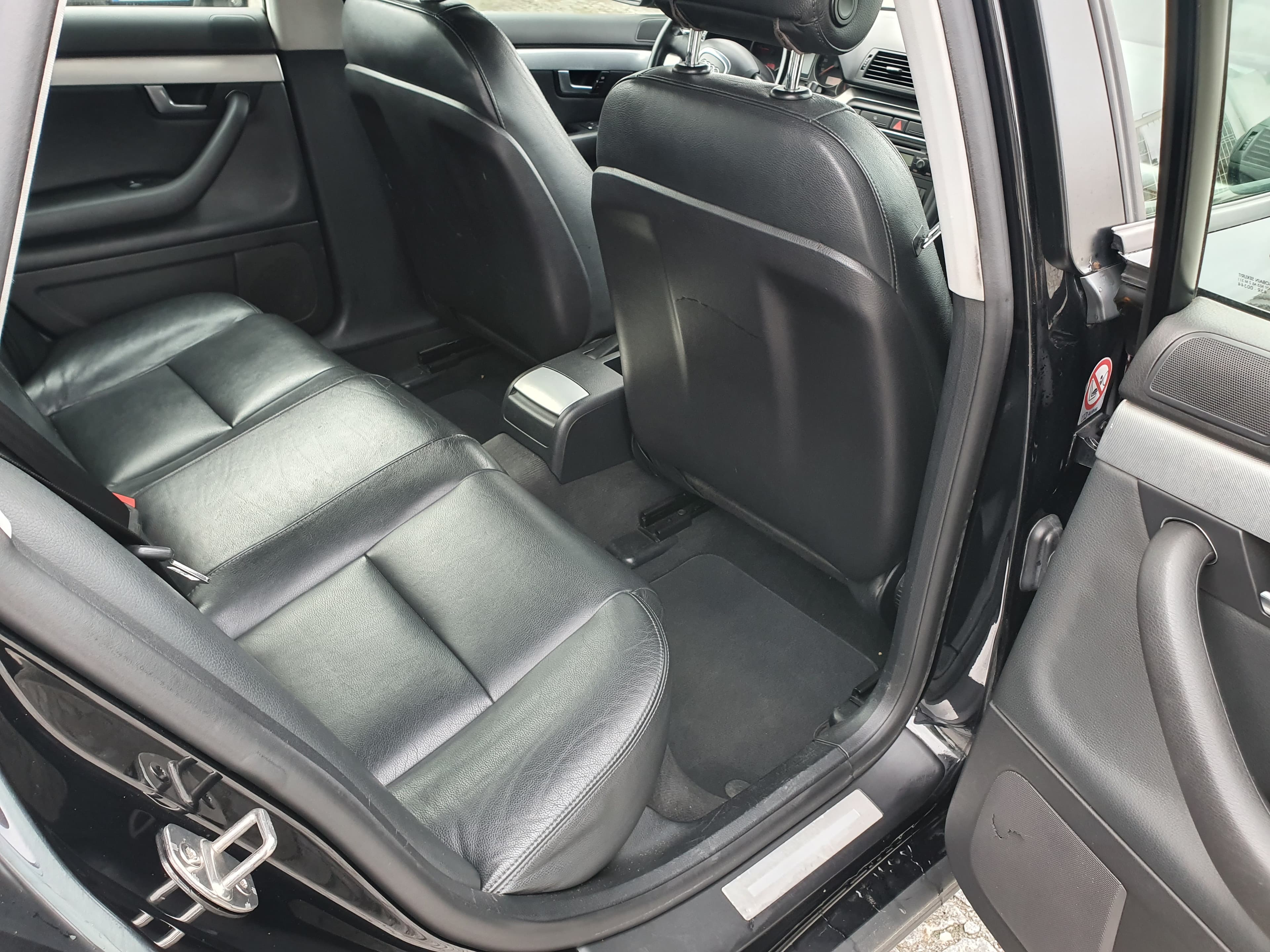 Audi A4 1.9 TDI · Ano 2005 — image 17
