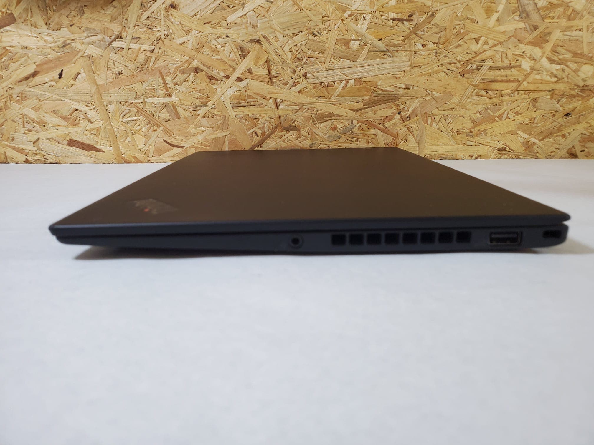 Portátil Lenovo ThinkPad X1 Carbon Sexta Geração — image 6