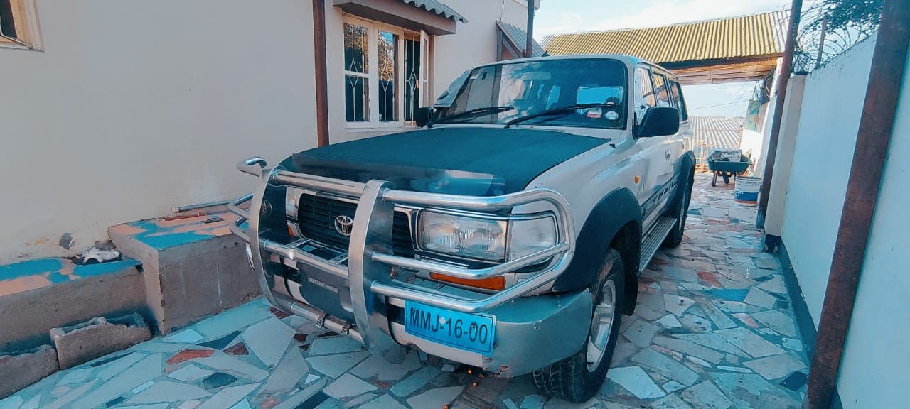 Toyota Landcruiser · 1997 — image 1