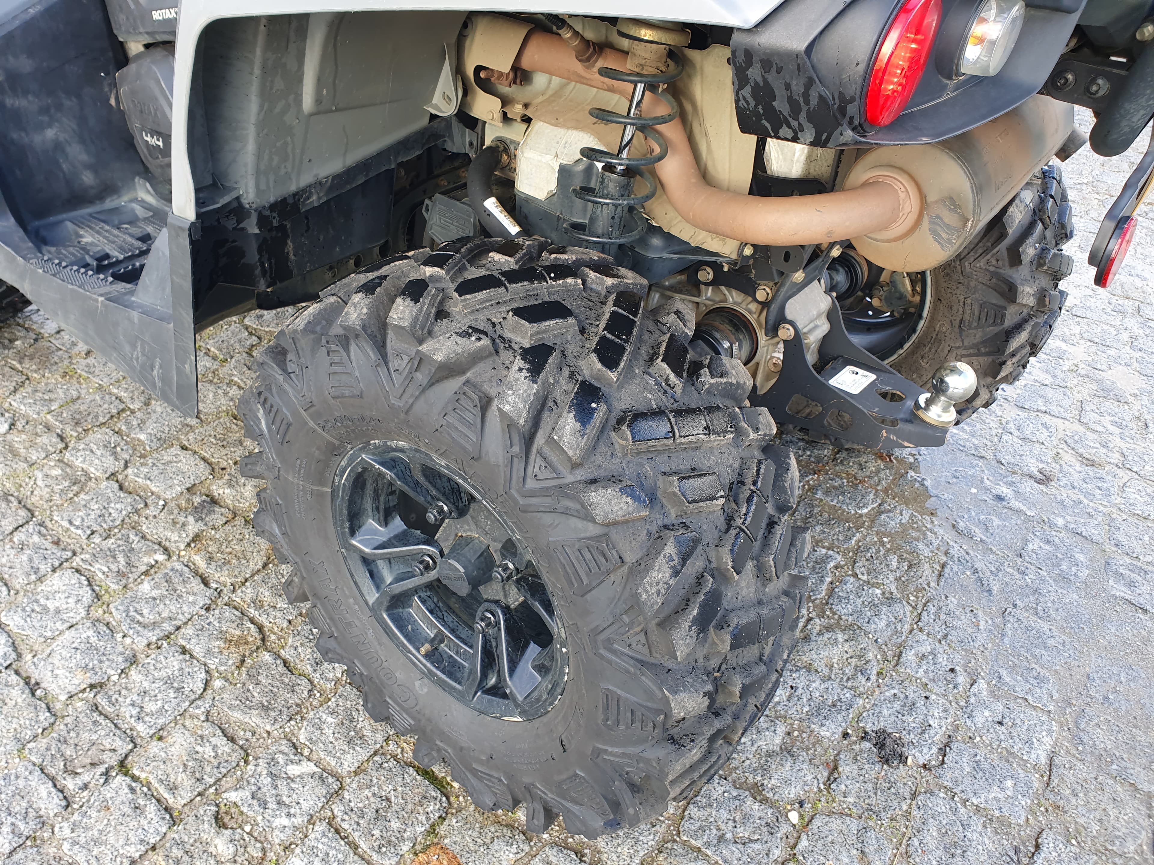 Moto 4 BRP Can-am · Ano 2022 — imagen 12