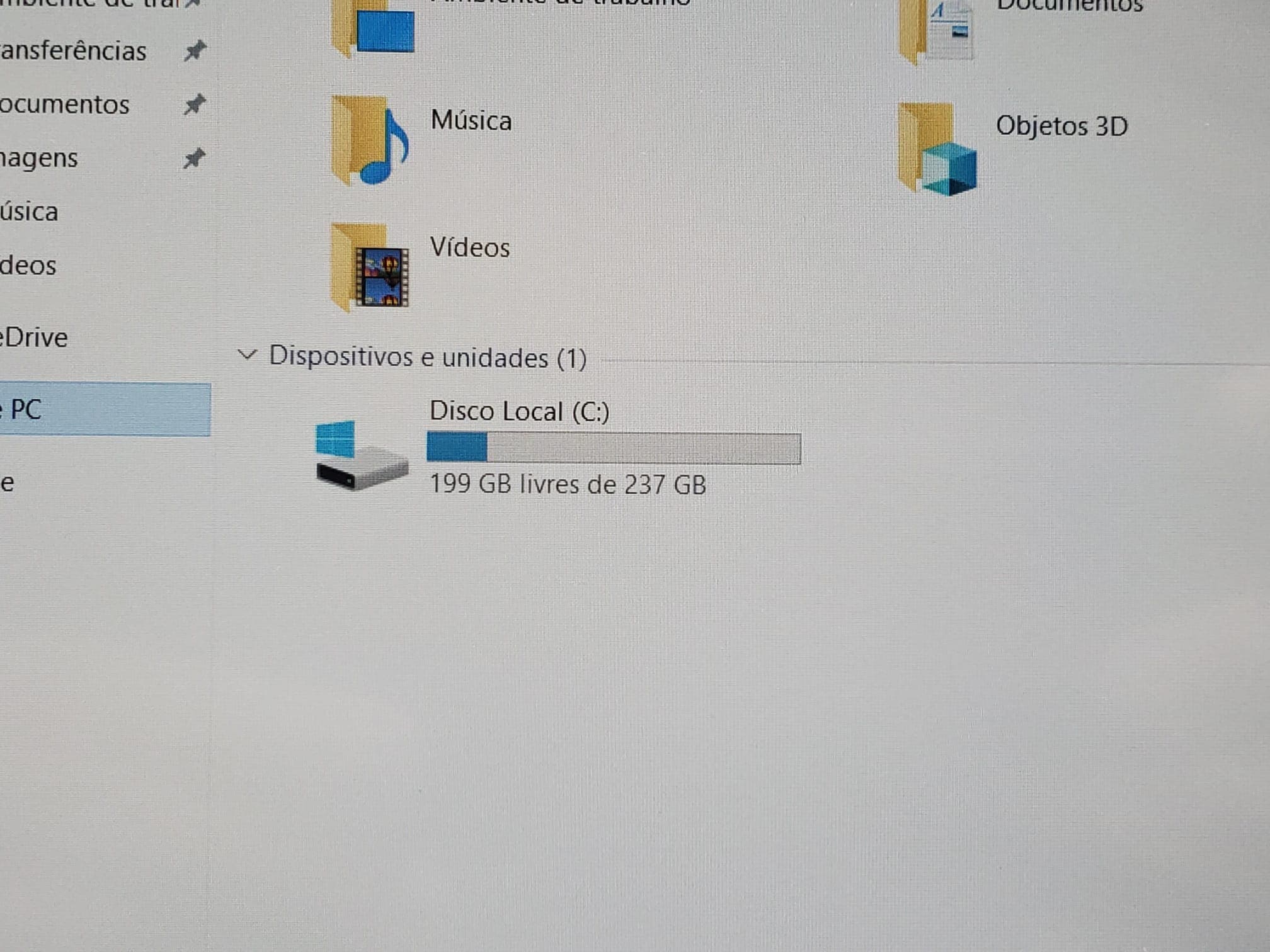 Portátil Fujitsu U727 — imagen 16