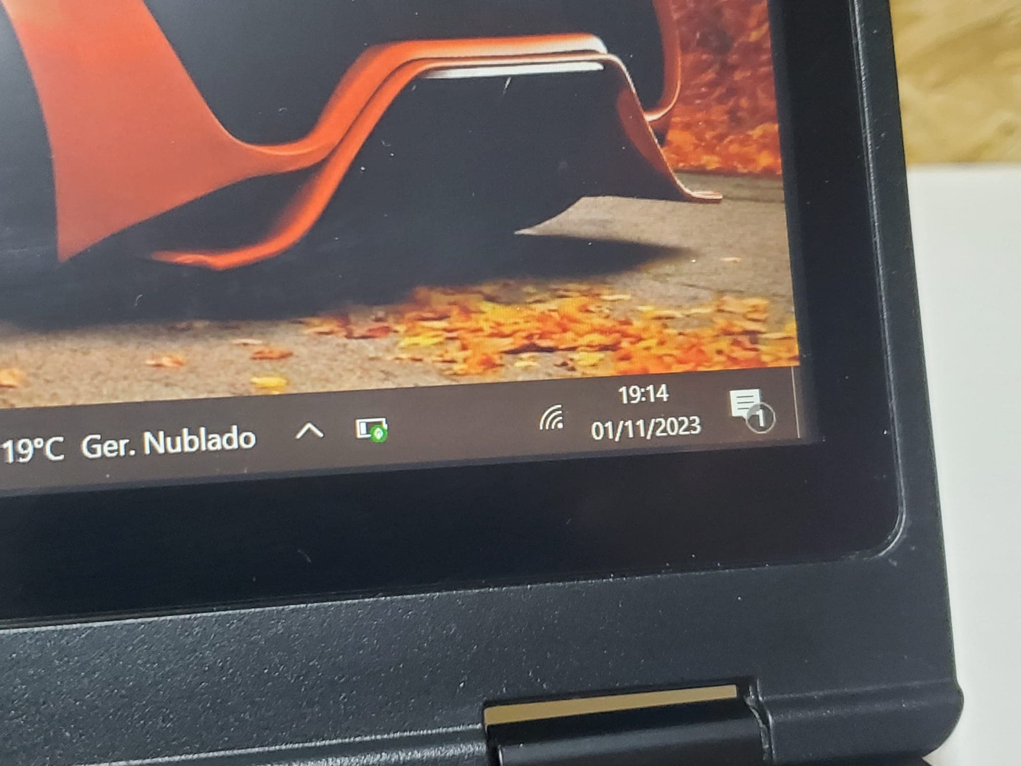 Portátil Fujitsu U727 — imagen 10