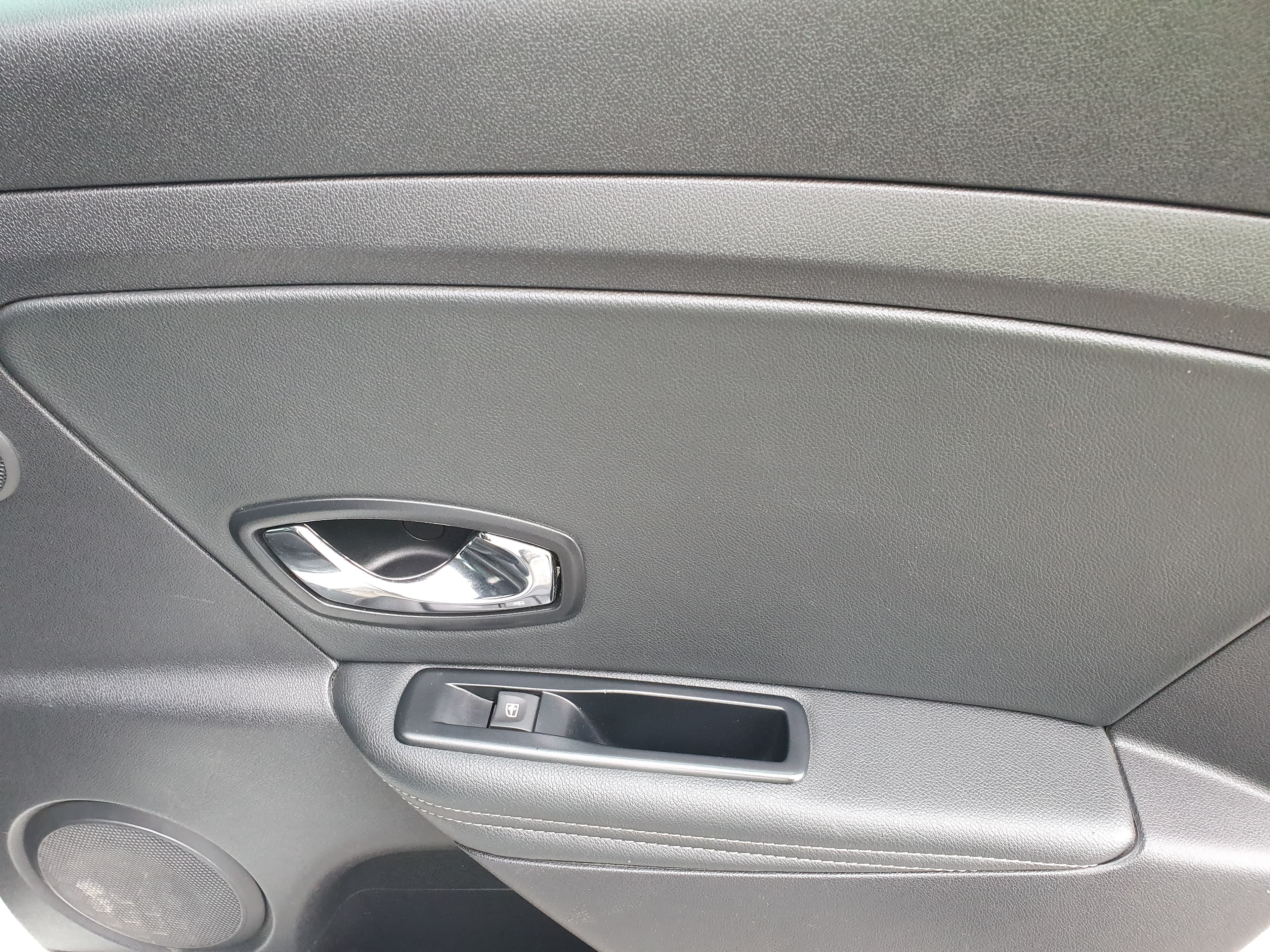Renault Mégane · Ano 2015 — imagen 18