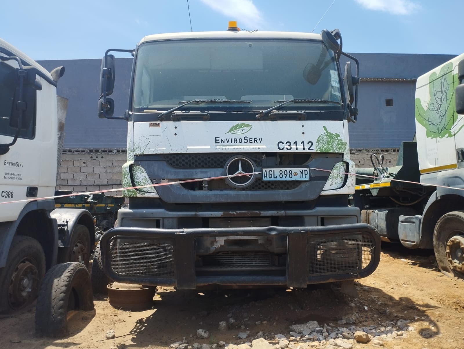 Camião Mercedes-Benz · Ano 2013