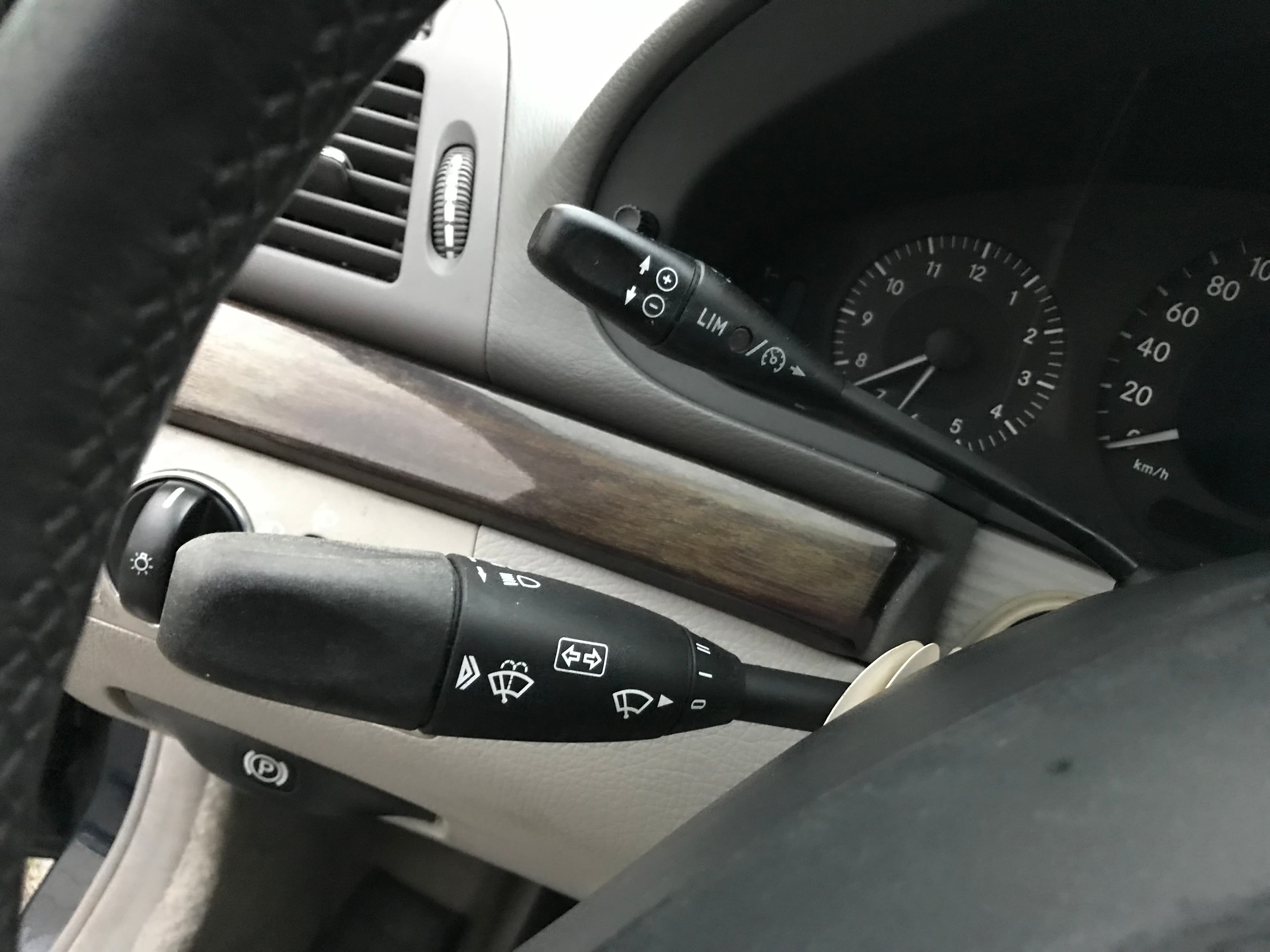 Mercedes-Benz E270 CDI · Ano 2002 — imagen 38