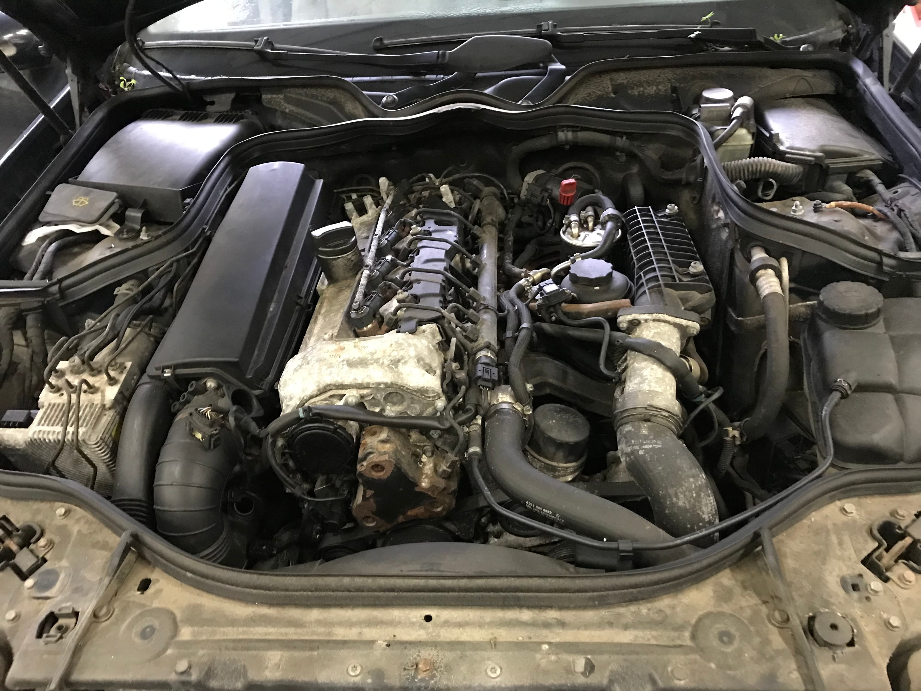 Mercedes-Benz E270 CDI · Ano 2002 — imagen 15