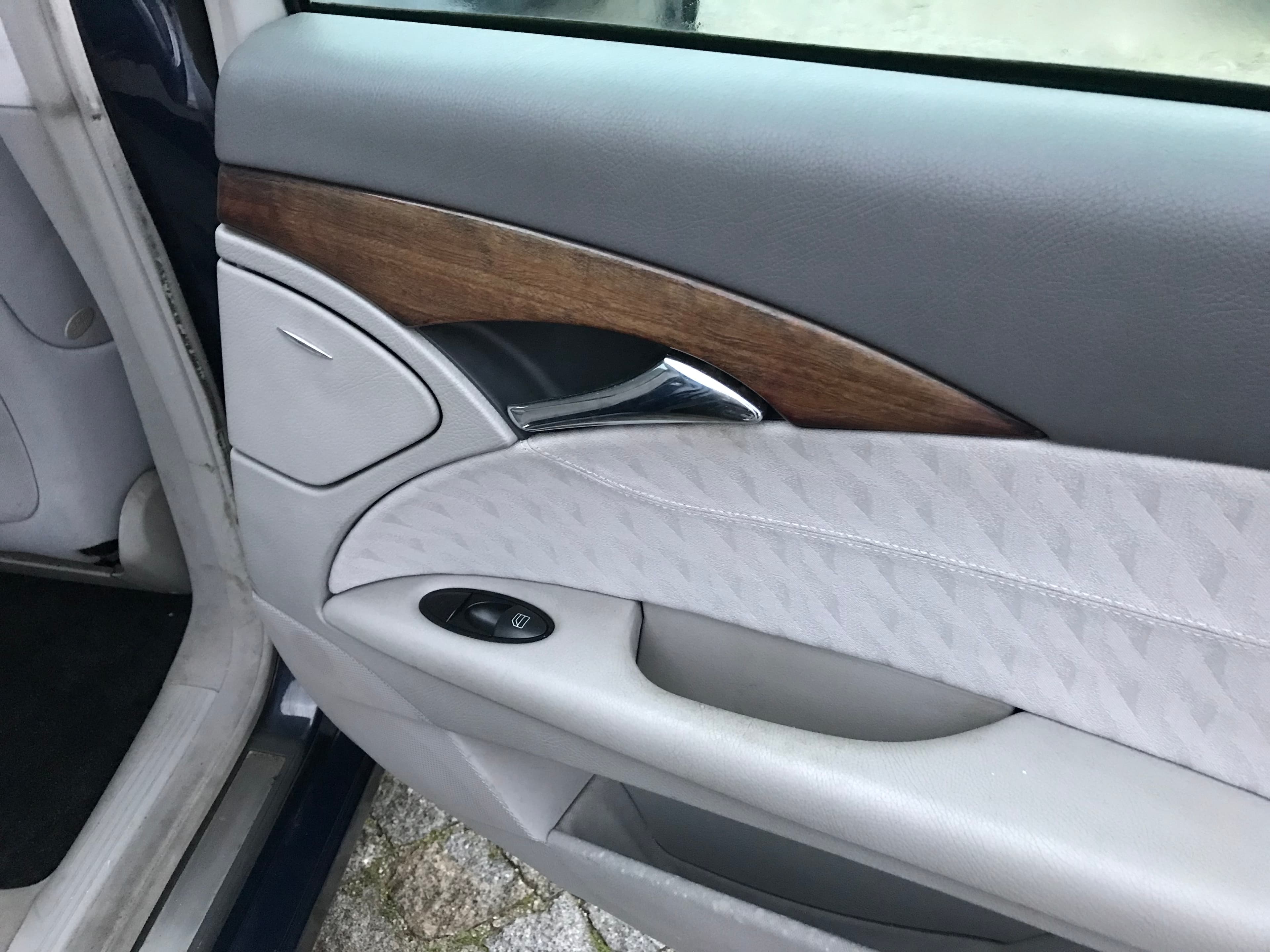 Mercedes-Benz E270 CDI · Ano 2002 — imagen 21
