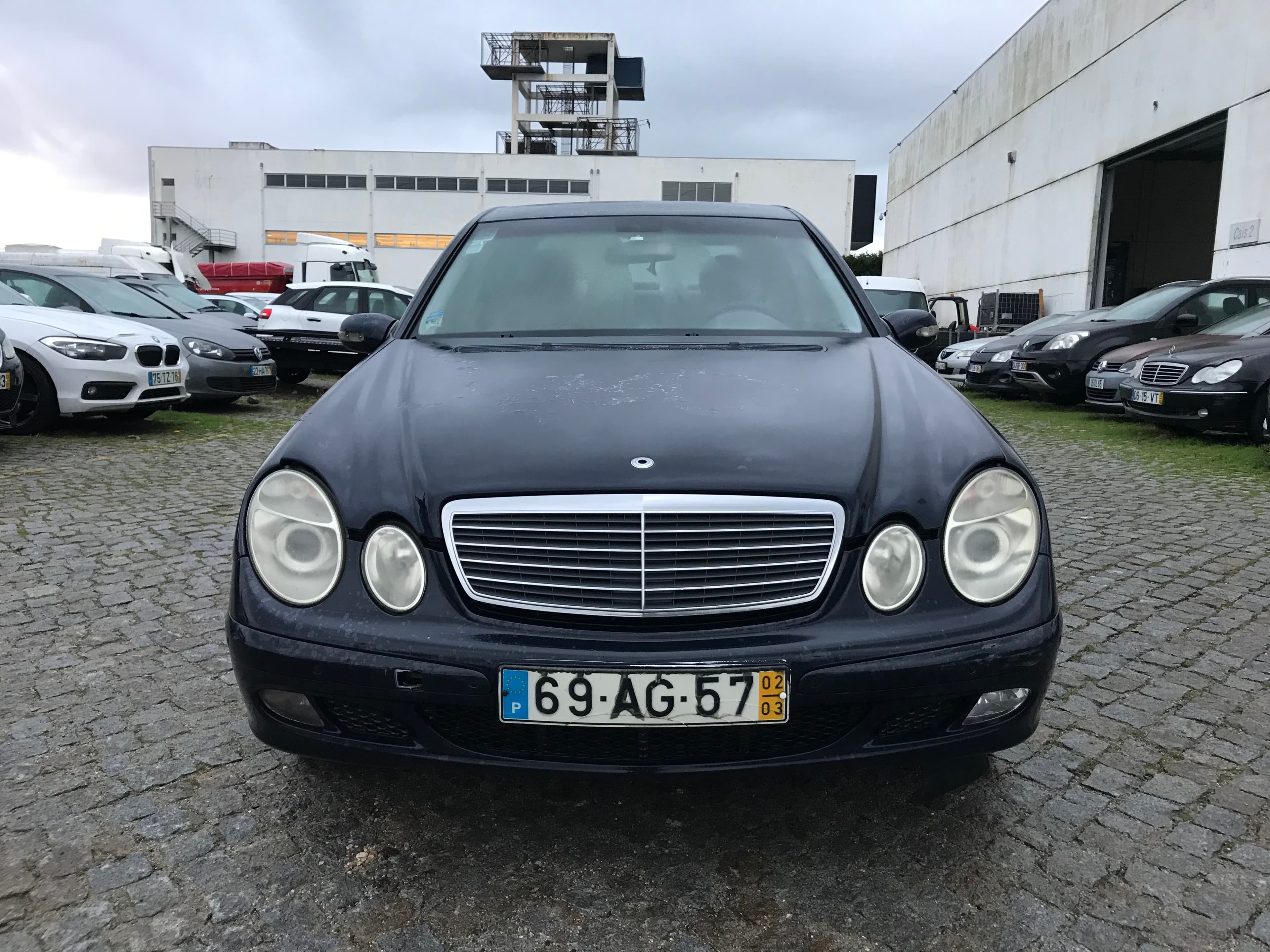 Mercedes-Benz E270 CDI · Ano 2002 — imagen 2