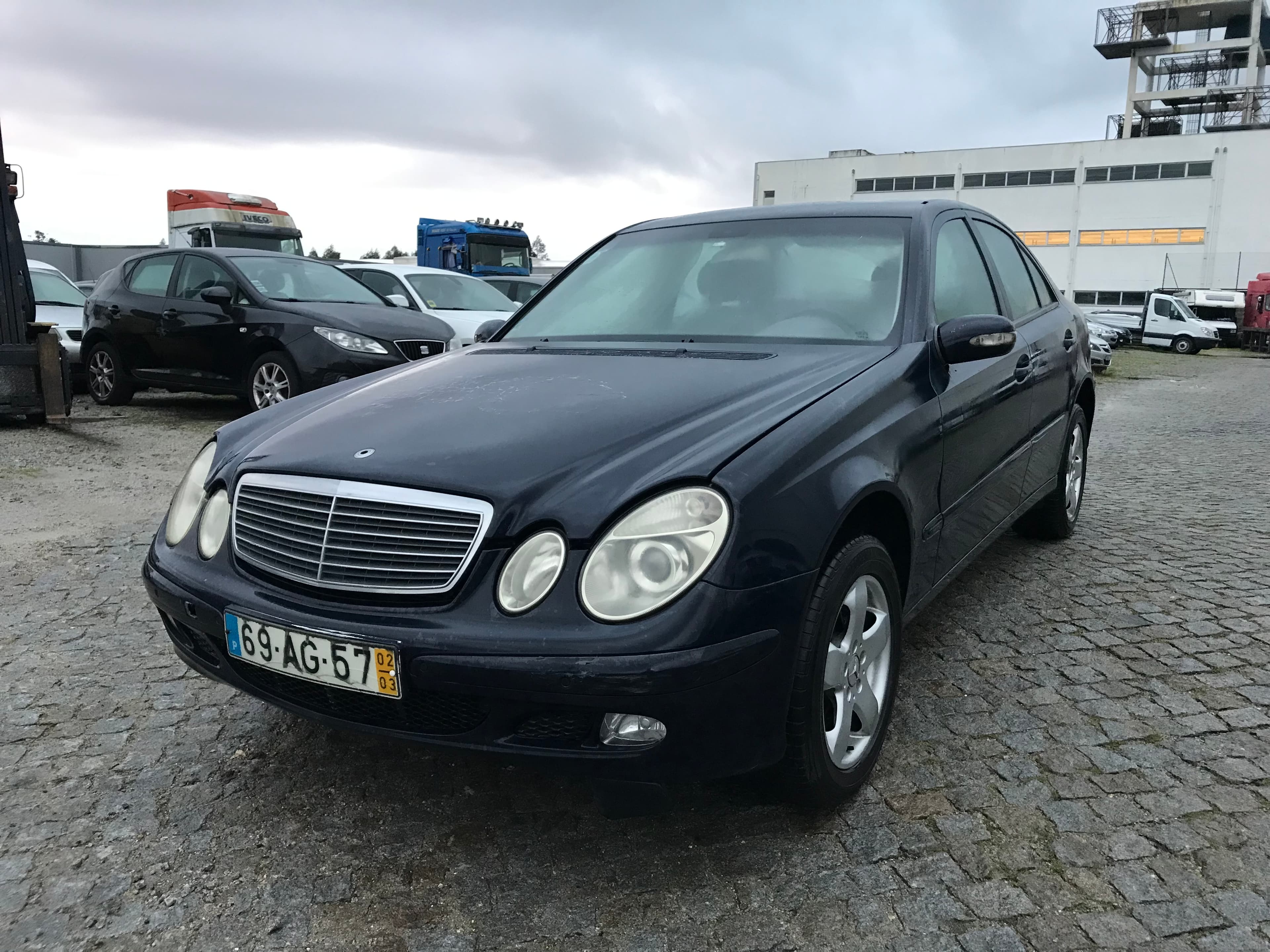 Mercedes-Benz E270 CDI · Ano 2002 — imagen 3