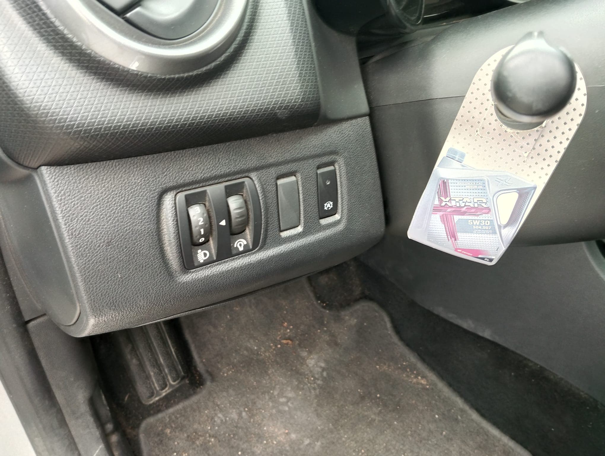 Renault Clio · Ano 2017 — image 24