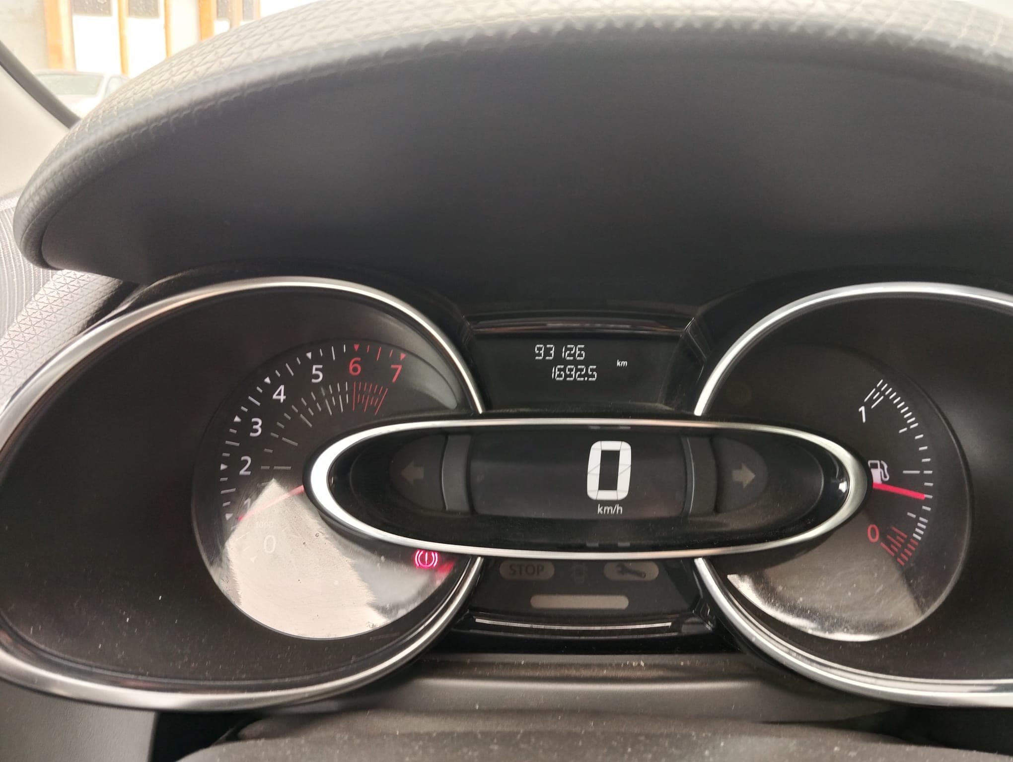 Renault Clio · Ano 2017 — image 22