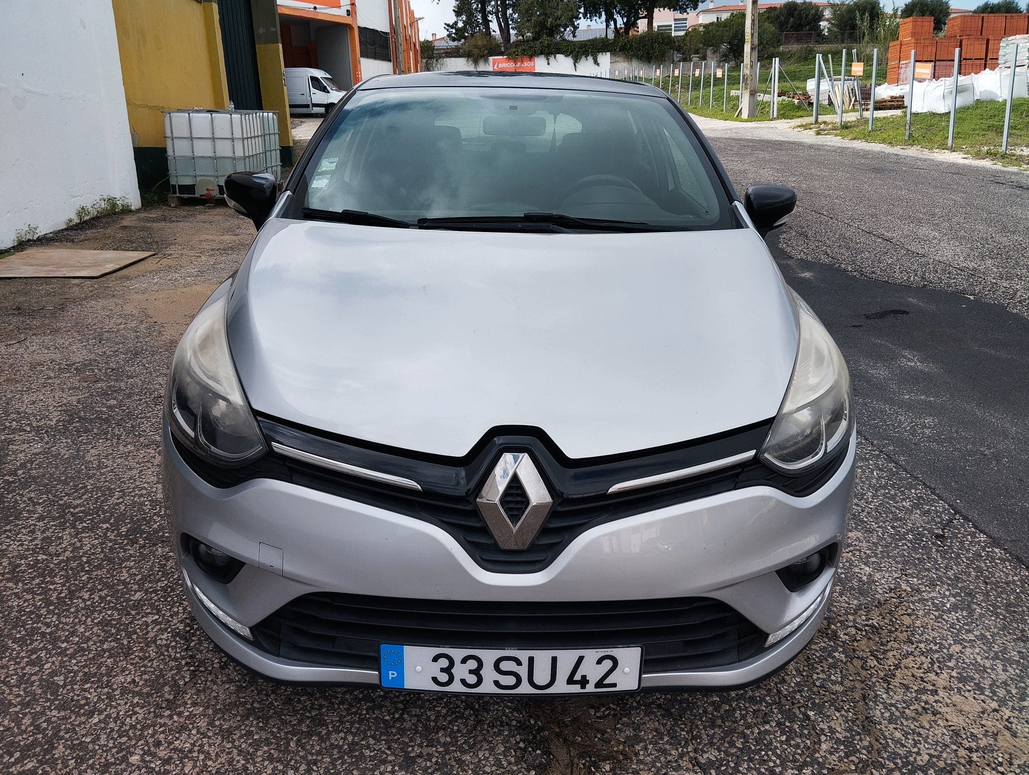 Renault Clio · Ano 2017 — image 2