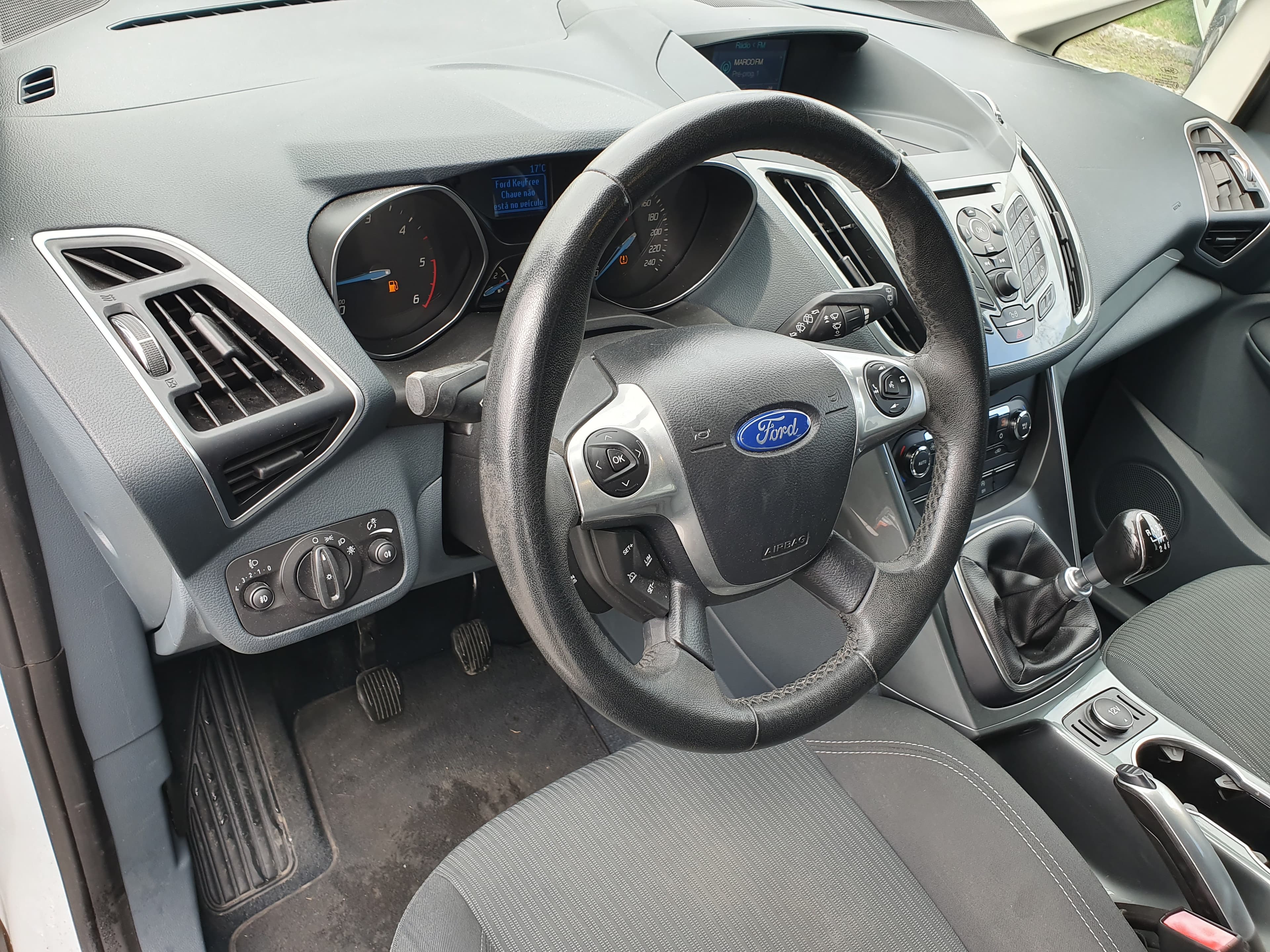 Ford Focus C-Max  · Ano 2014 — imagen 29