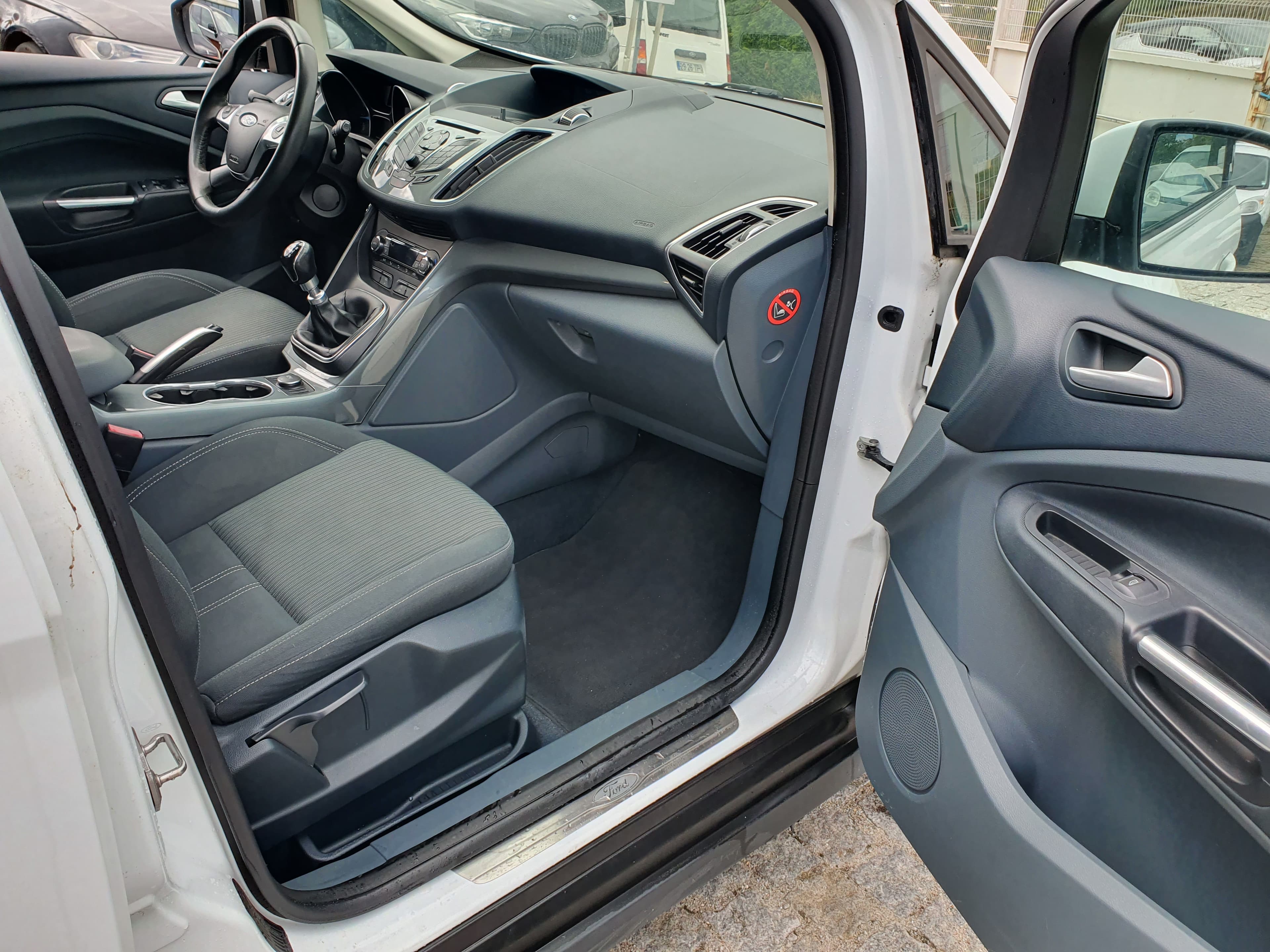 Ford Focus C-Max  · Ano 2014 — imagen 19