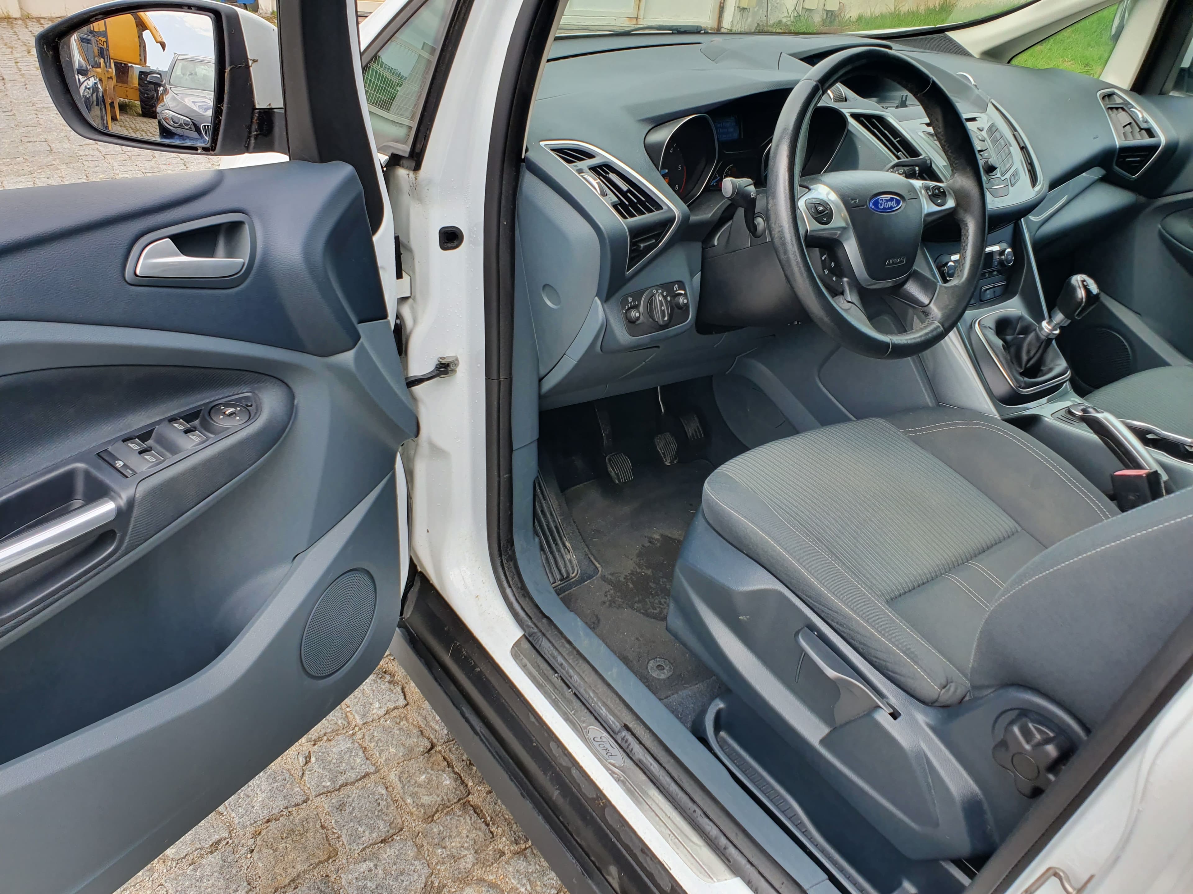 Ford Focus C-Max  · Ano 2014 — imagen 17