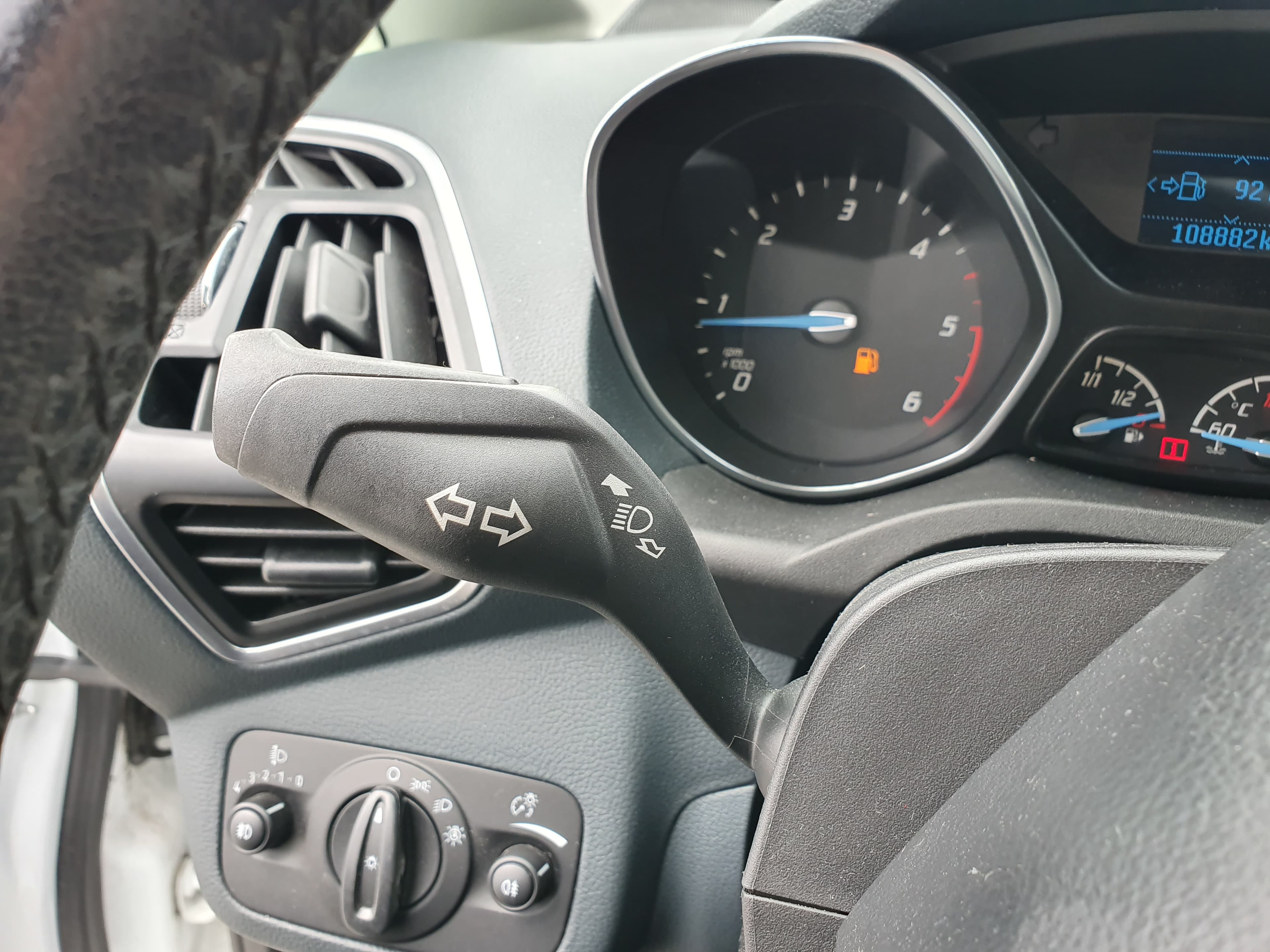 Ford Focus C-Max  · Ano 2014 — imagen 39