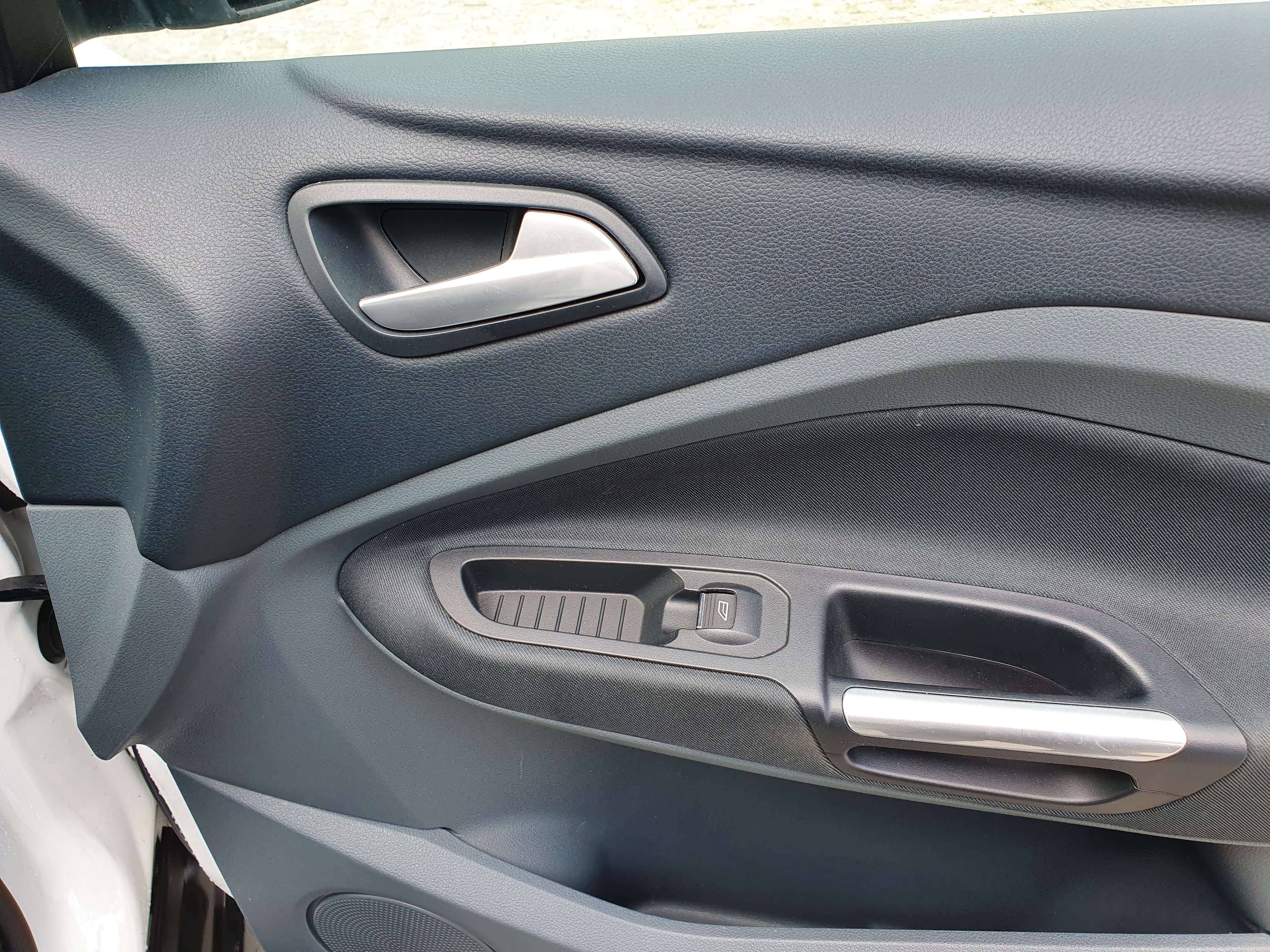 Ford Focus C-Max  · Ano 2014 — imagen 20