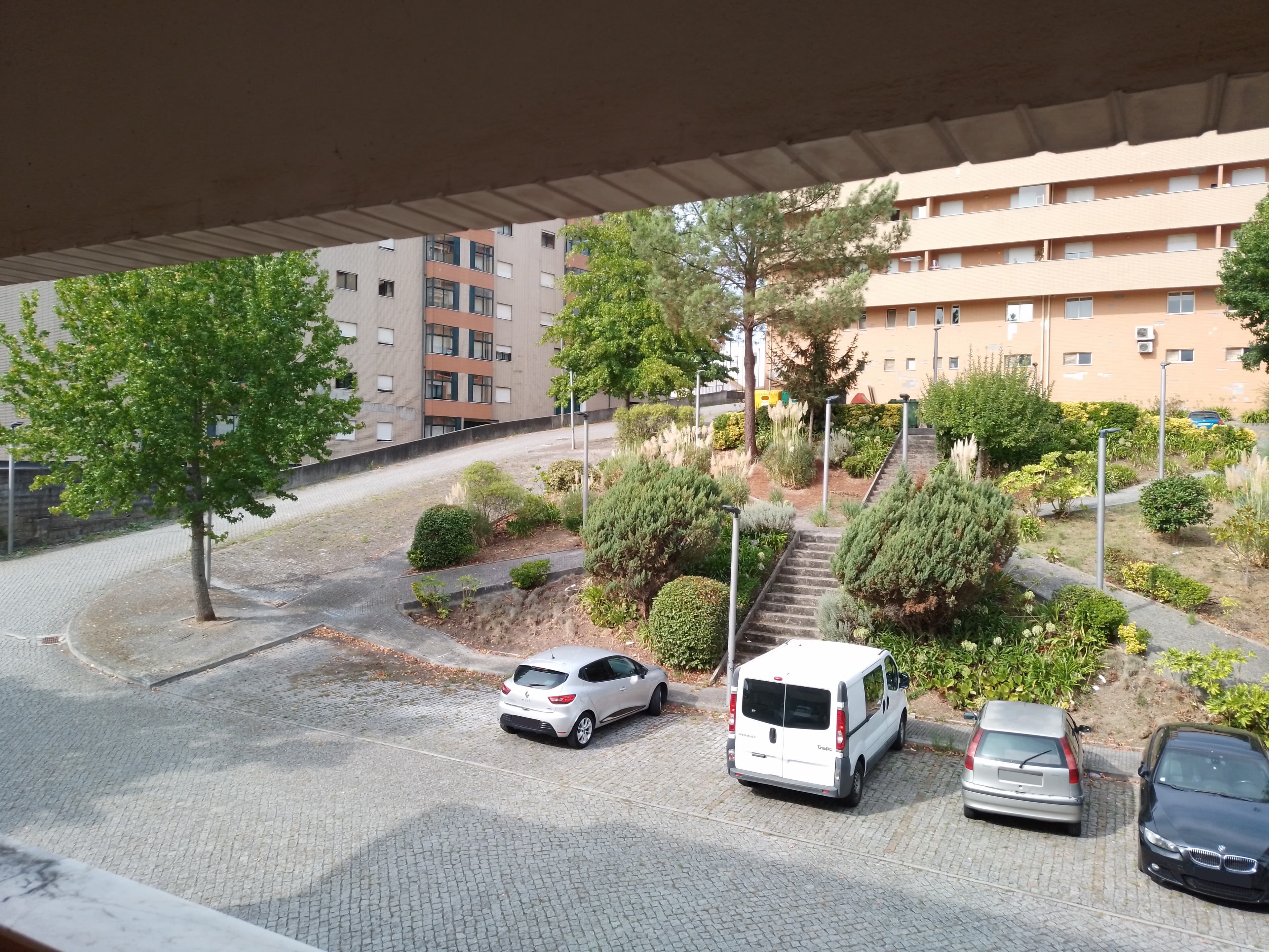 Prédio Urbano em Construção · Gandra, Paredes — imagen 19