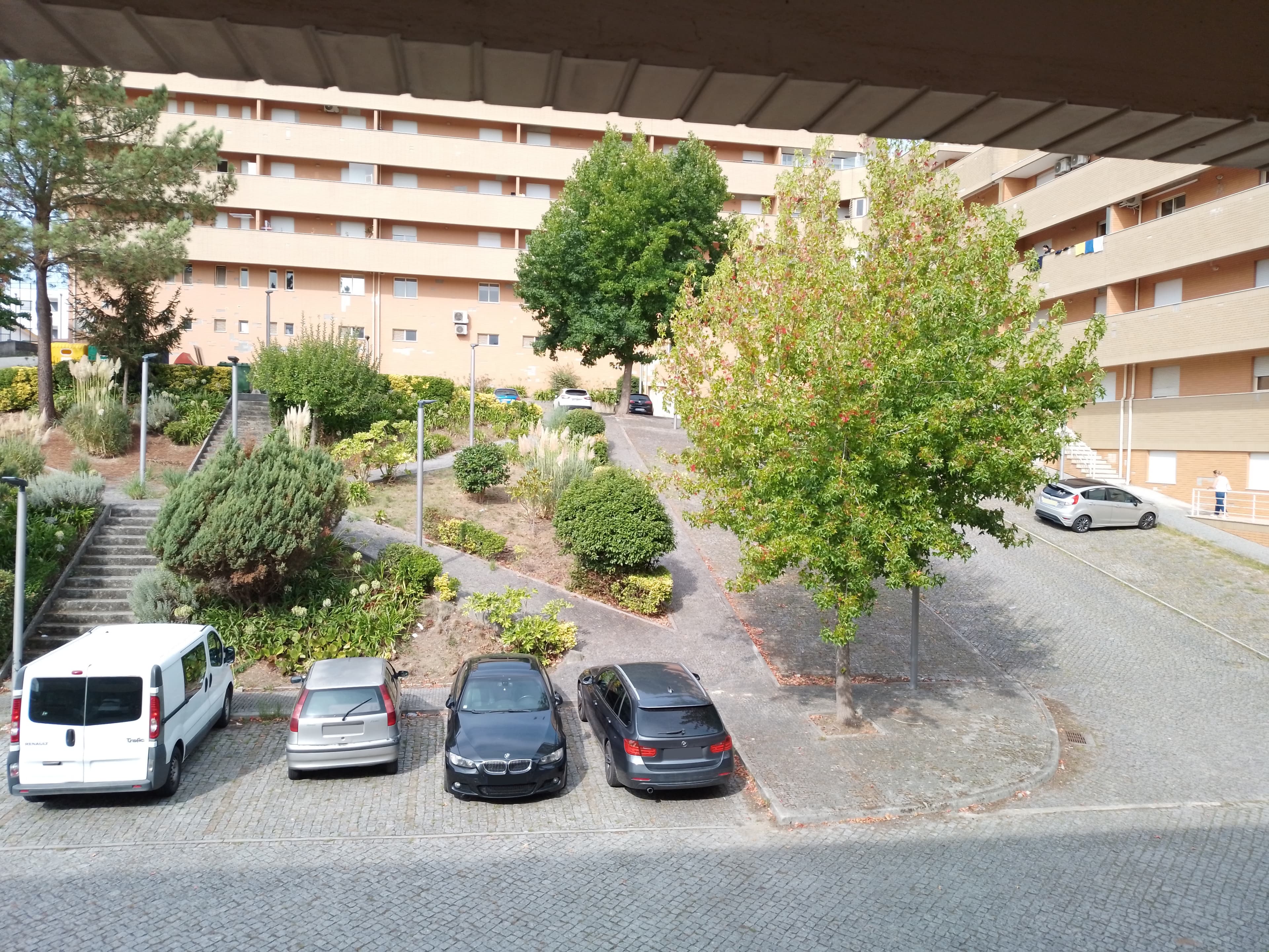 Prédio Urbano em Construção · Gandra, Paredes — imagen 20