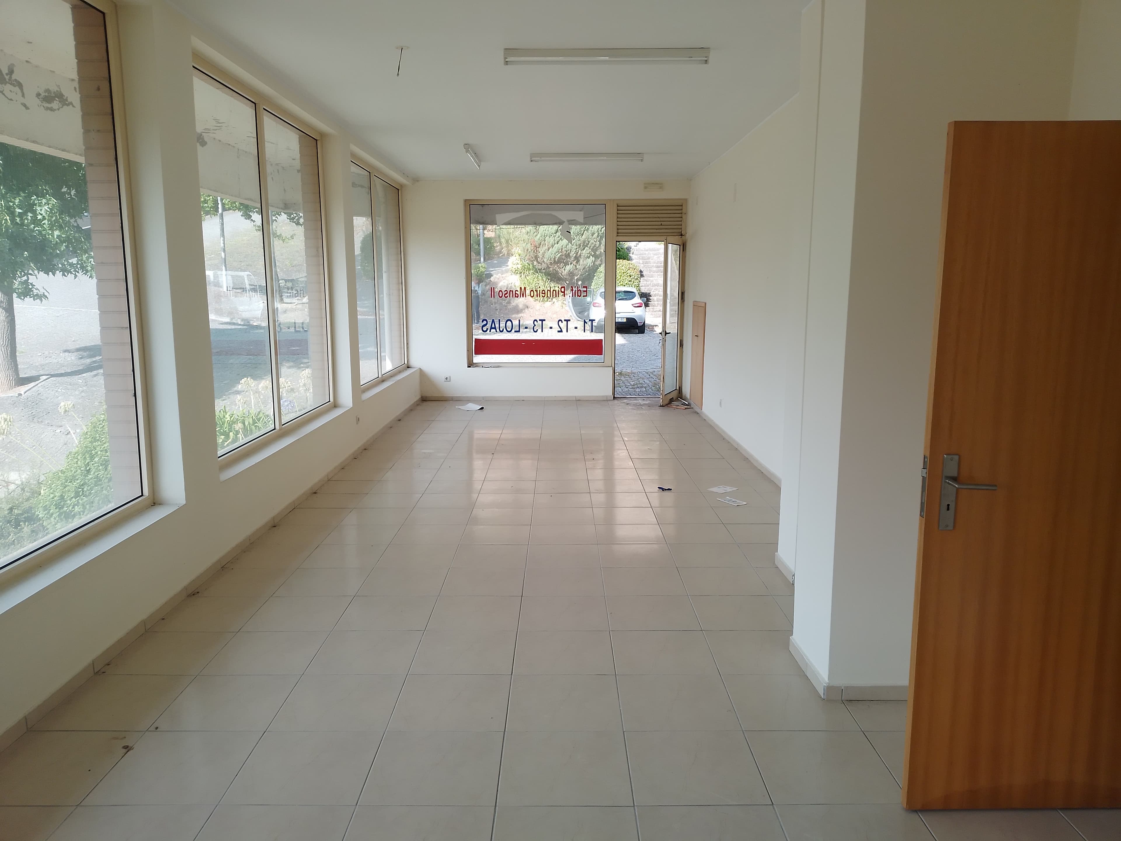 Prédio Urbano em Construção · Gandra, Paredes — imagen 21