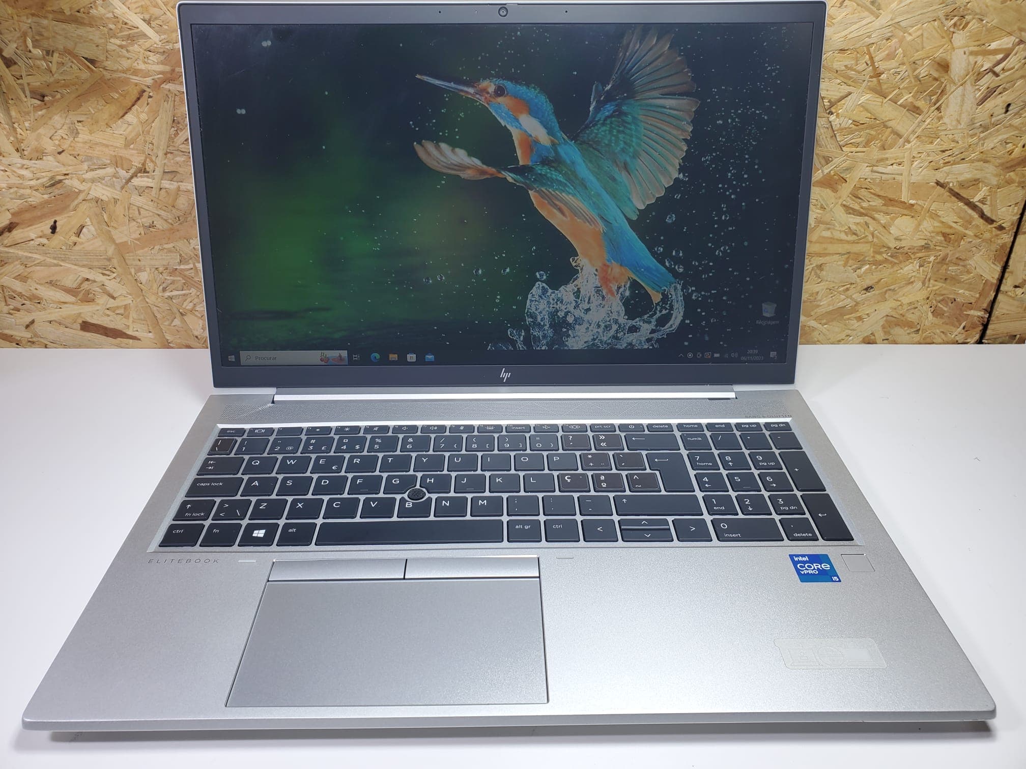 Portátil HP 850 G8 — imagen 1