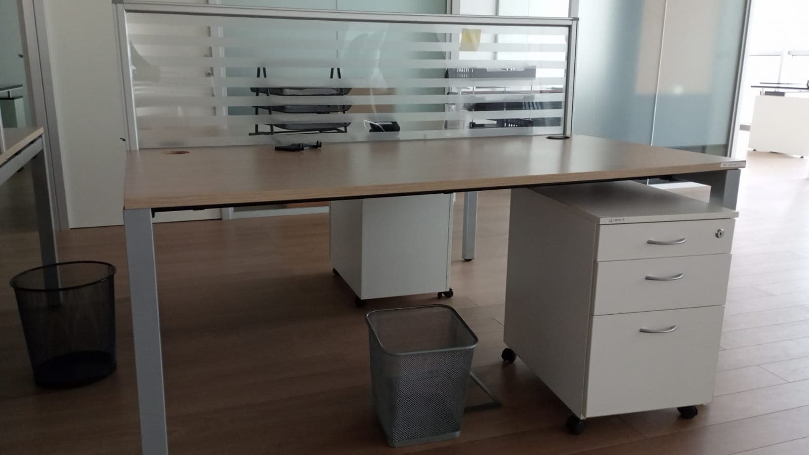 Mobiliario de oficina — imagen 3