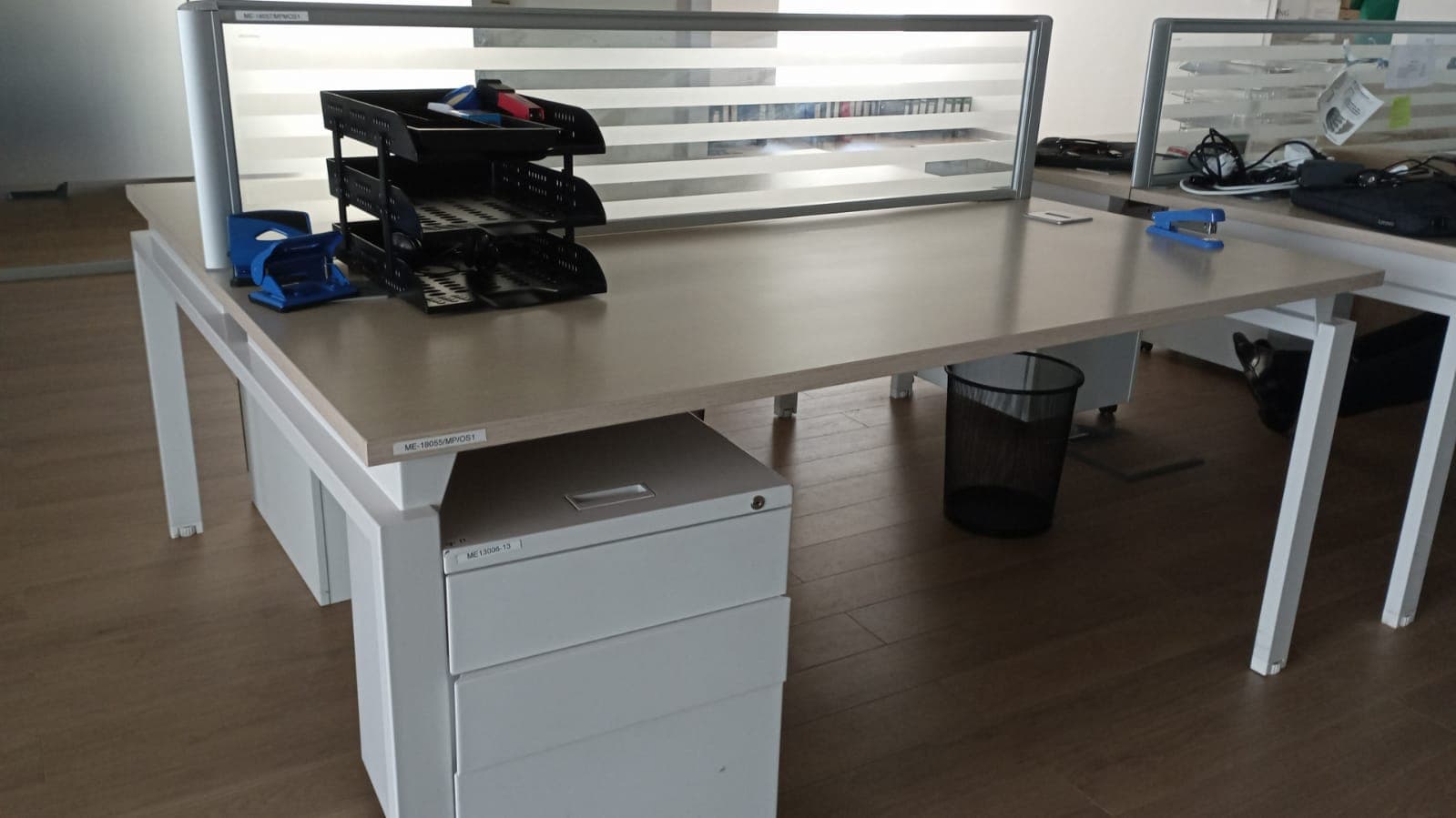 Mobiliario de oficina — imagen 3