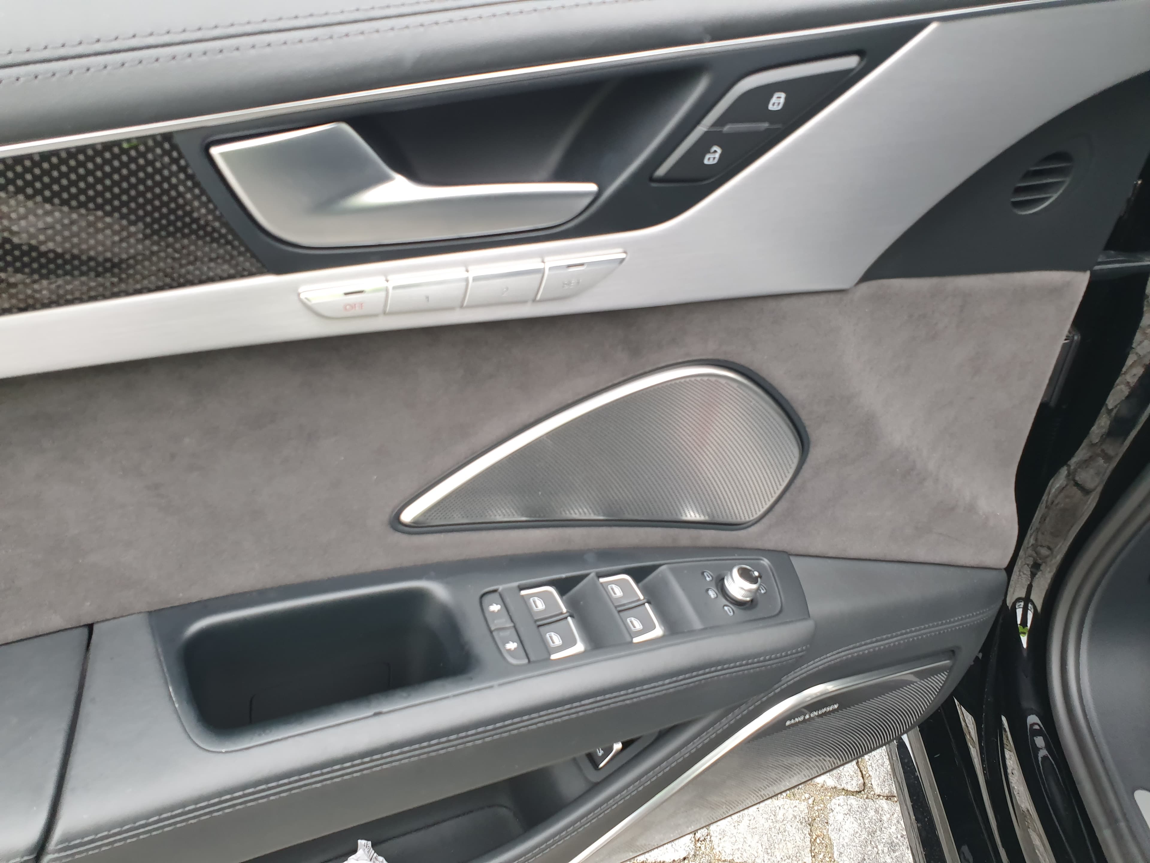 Audi S8 · Ano 2014 — imagen 26