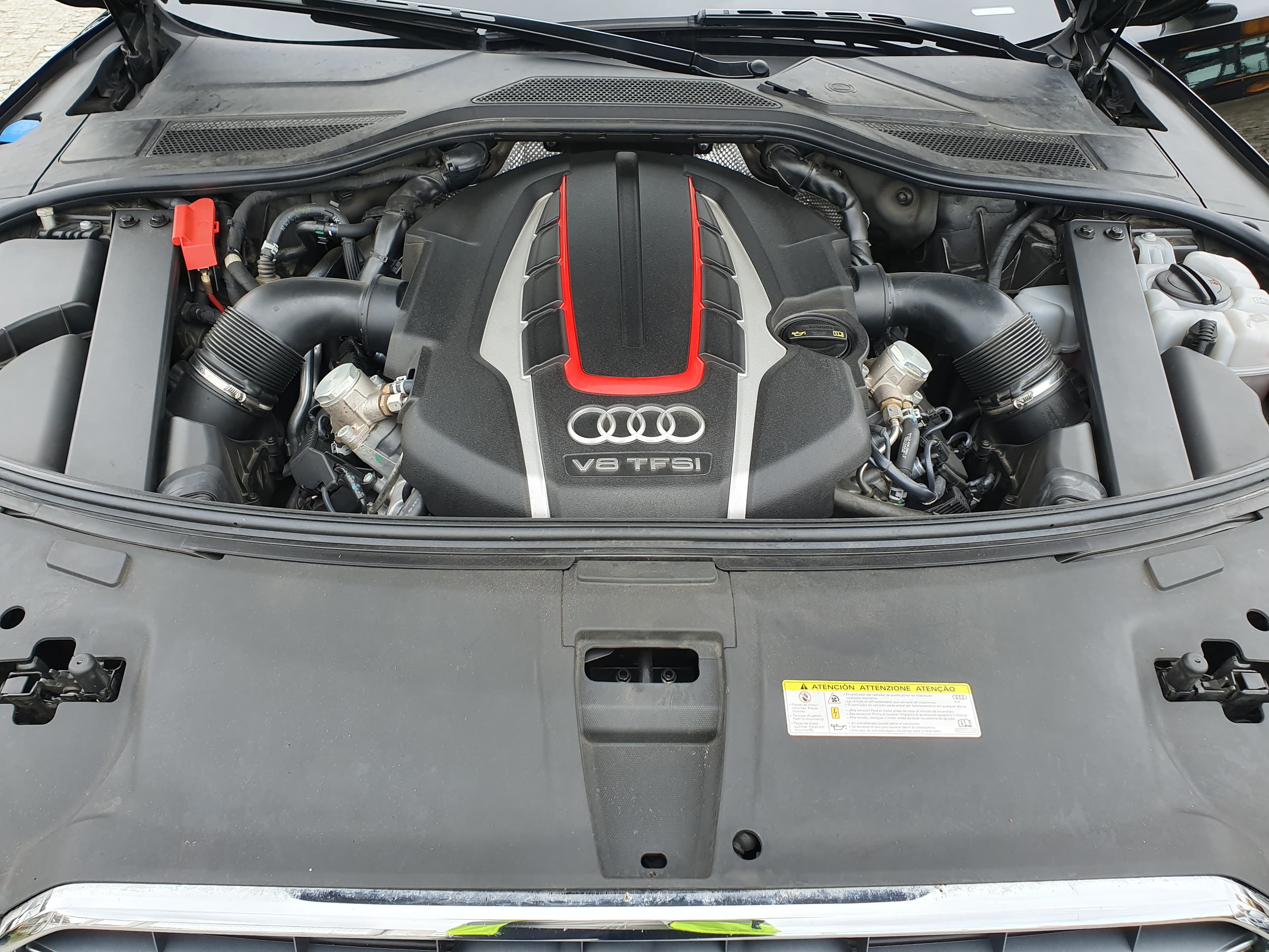 Audi S8 · Ano 2014 — imagen 52