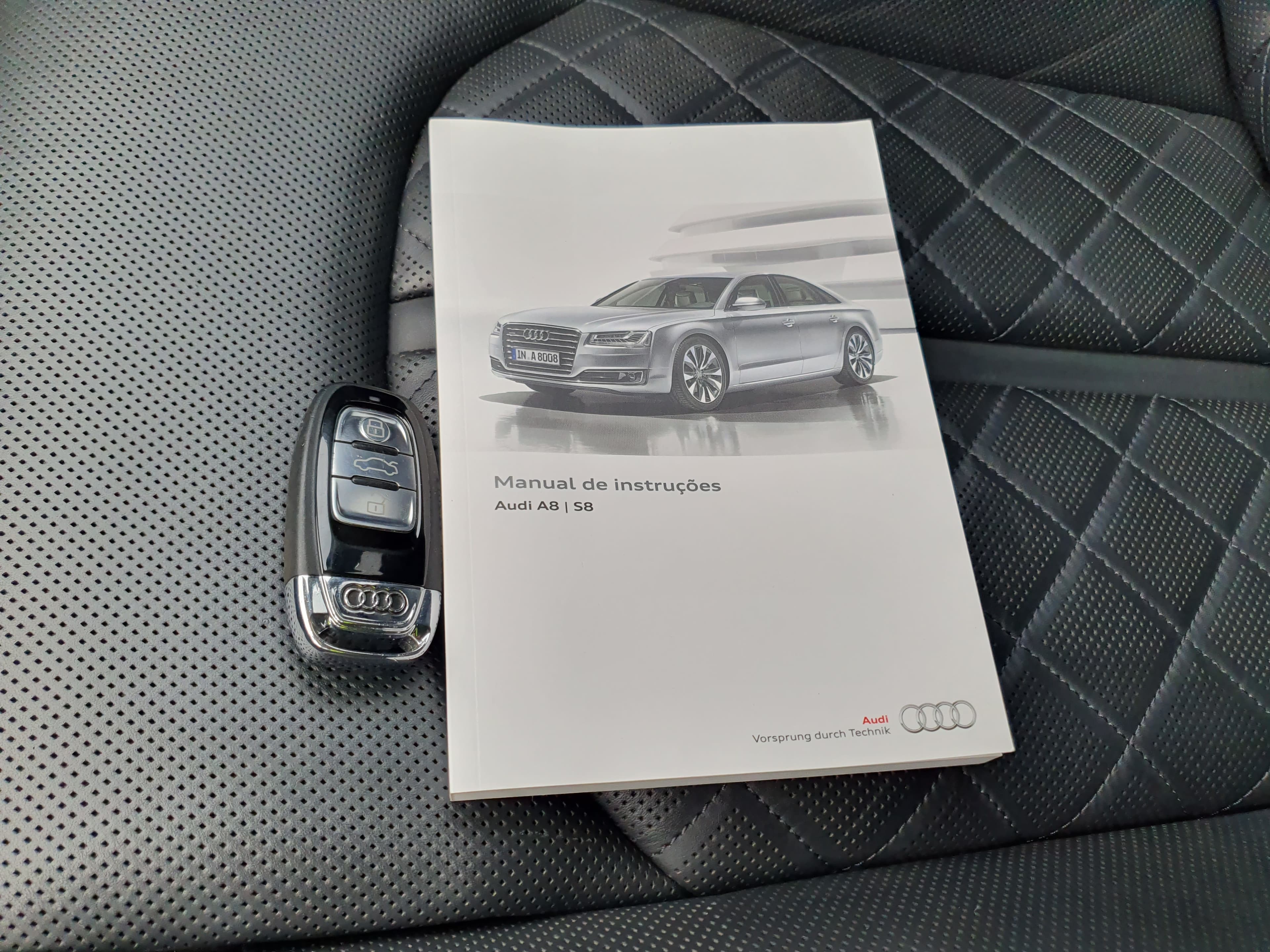 Audi S8 · Ano 2014 — imagen 49
