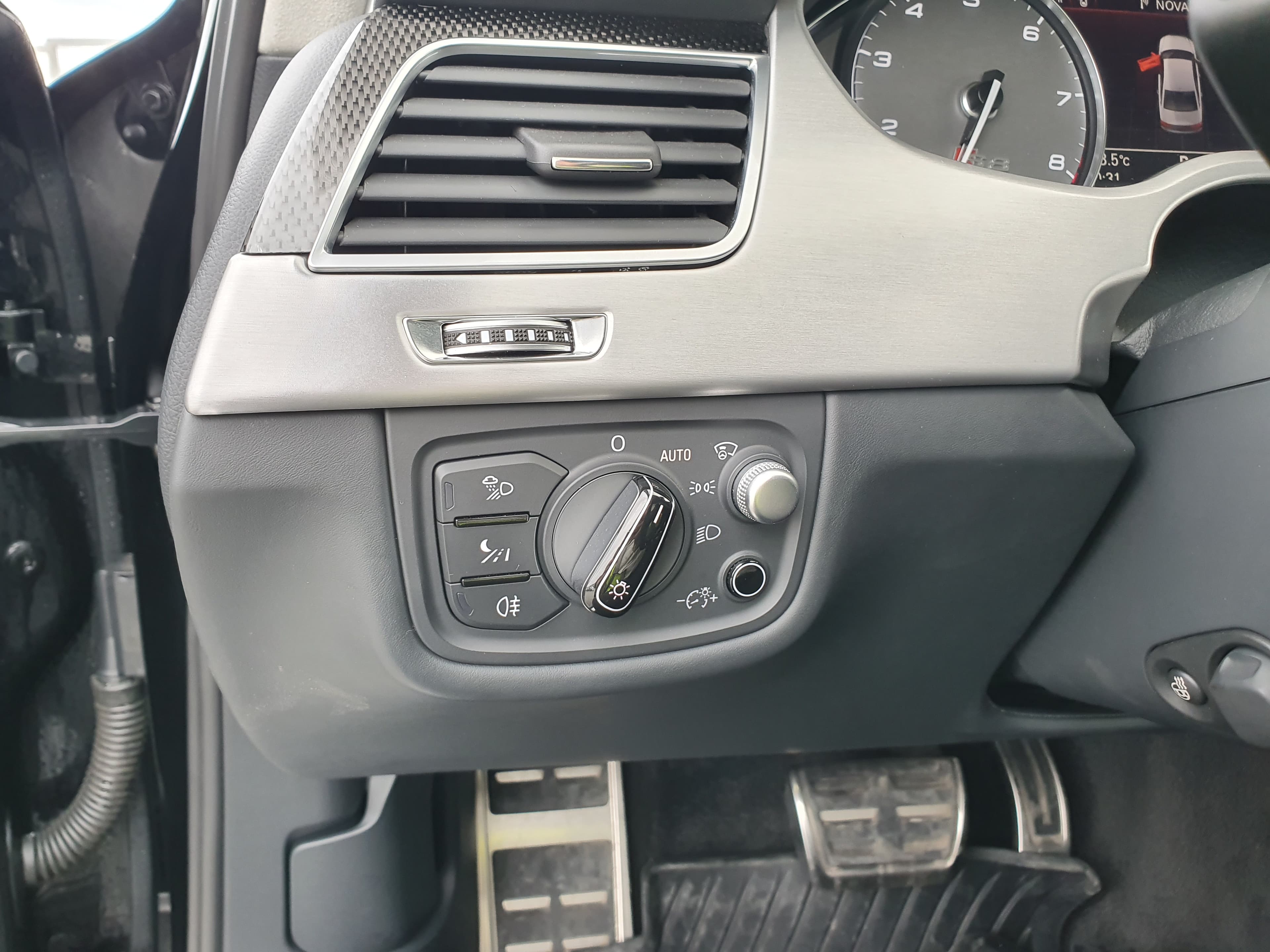 Audi S8 · Ano 2014 — imagen 50