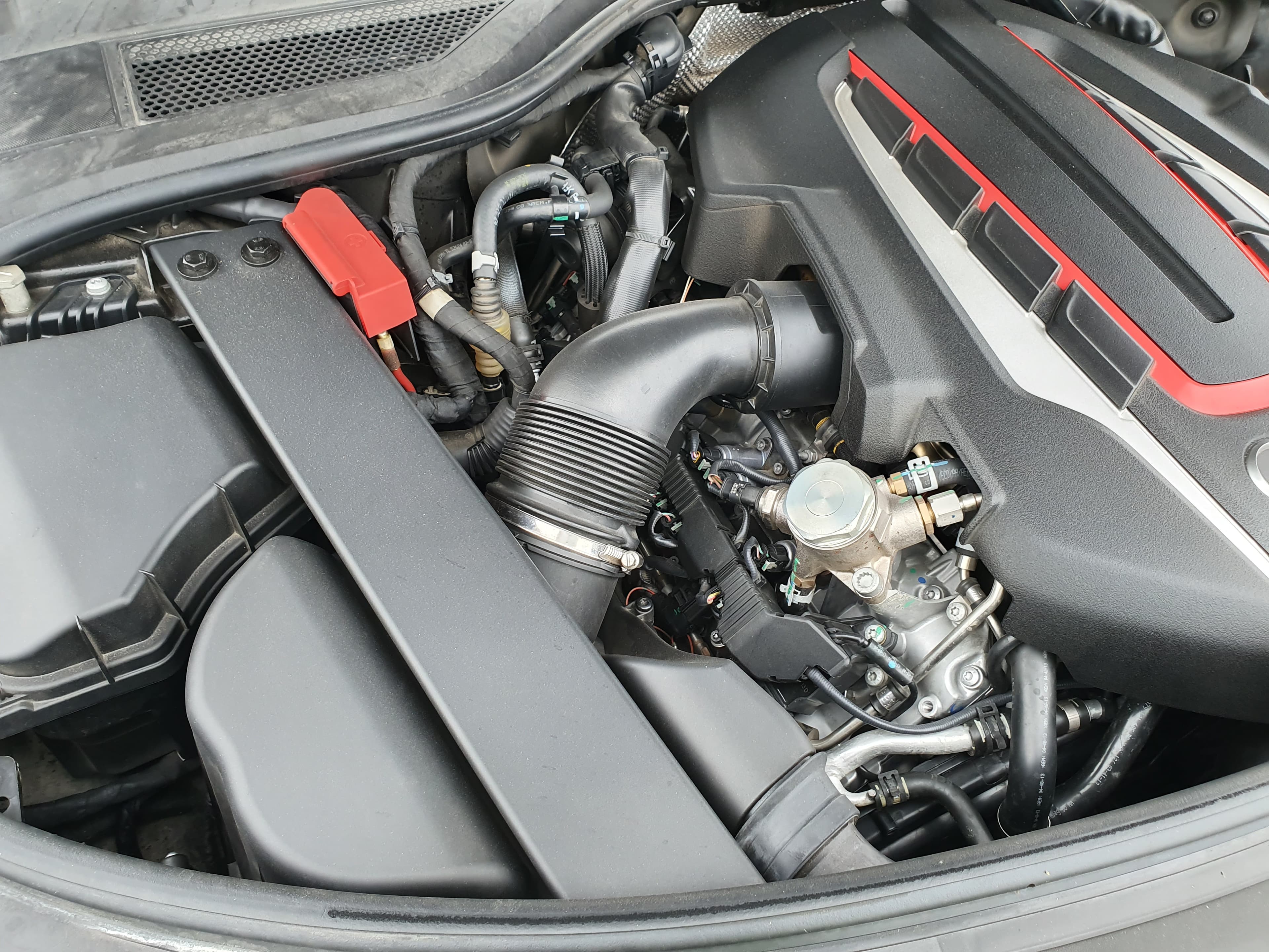Audi S8 · Ano 2014 — imagen 54
