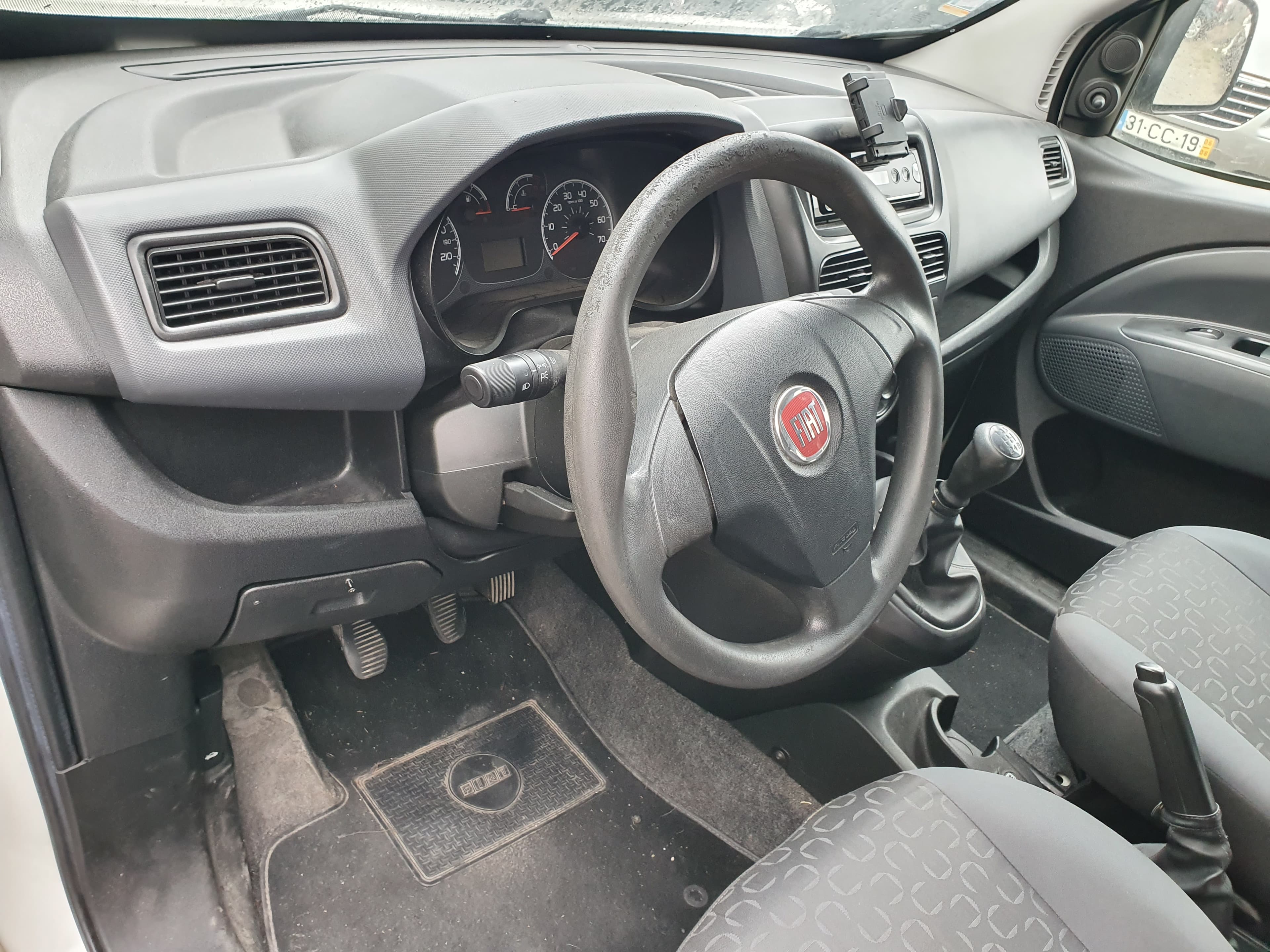 Fiat Doblo · Ano 2012 — imagen 19