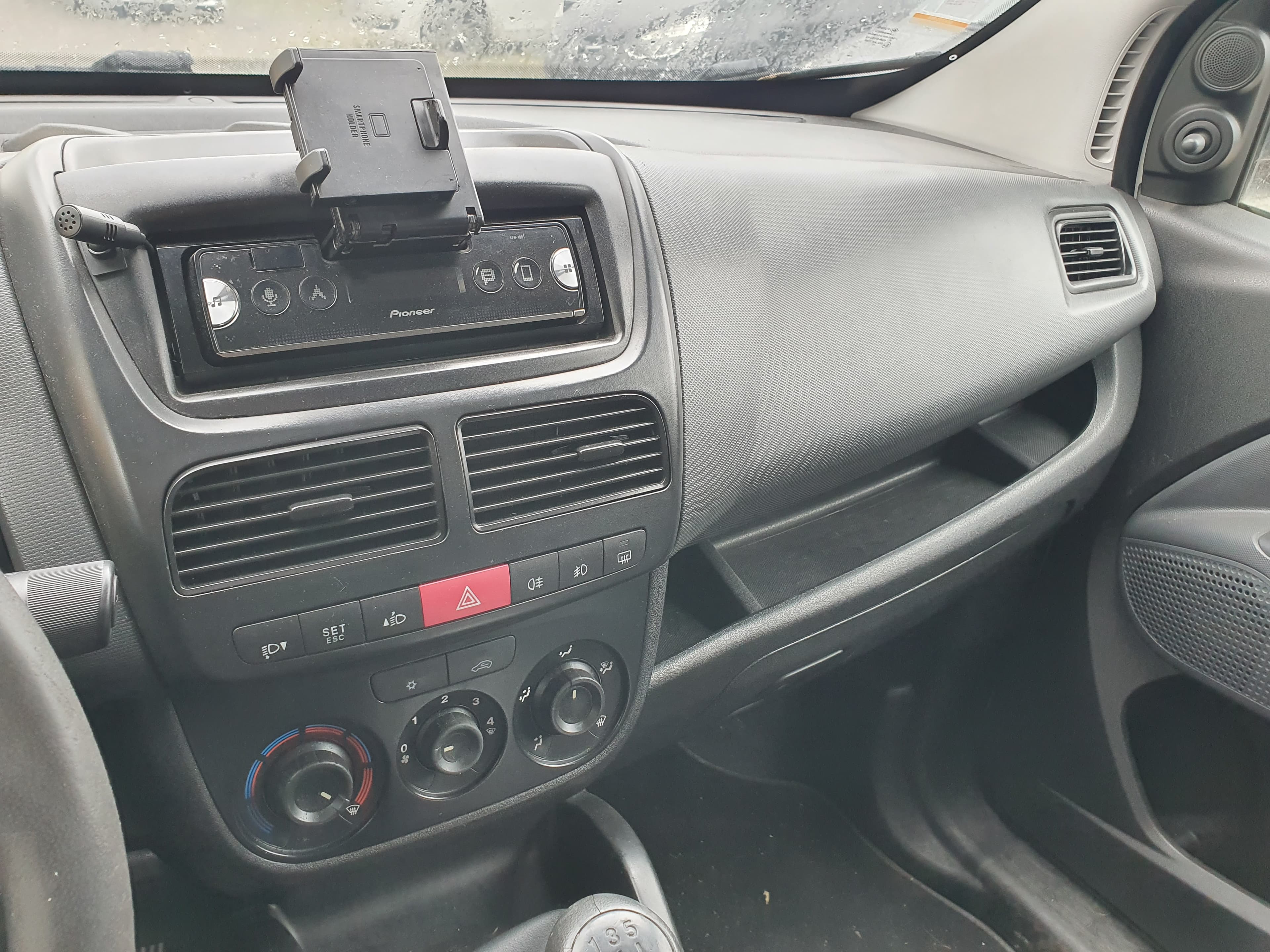 Fiat Doblo · Ano 2012 — imagen 28