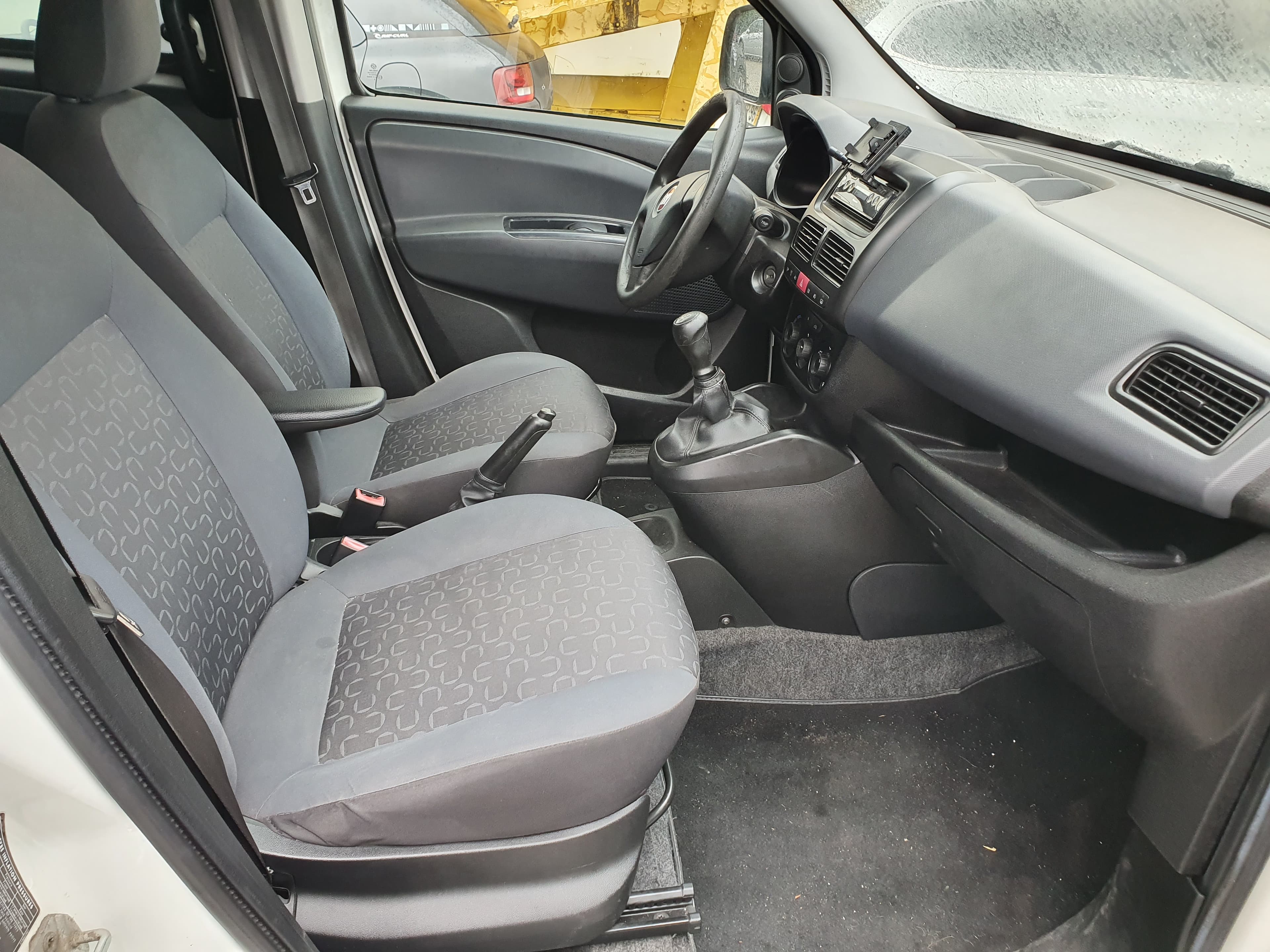 Fiat Doblo · Ano 2012 — imagen 15