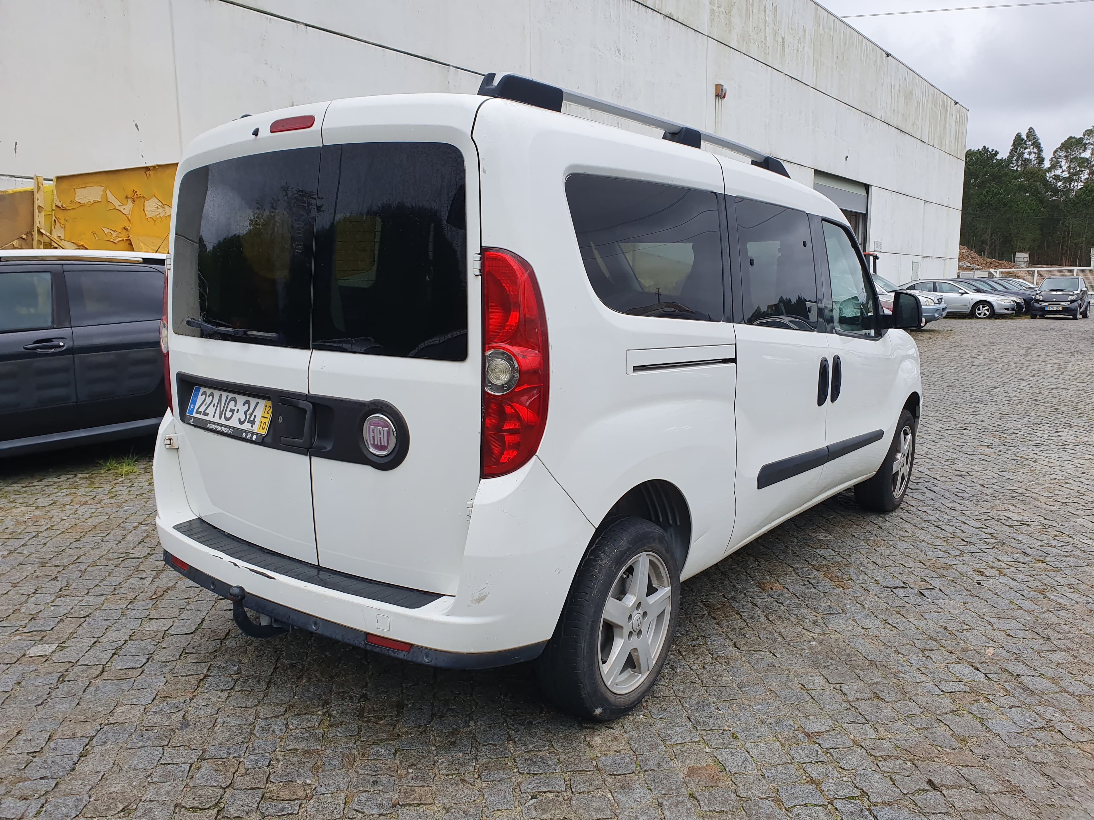 Fiat Doblo · Ano 2012 — imagen 4