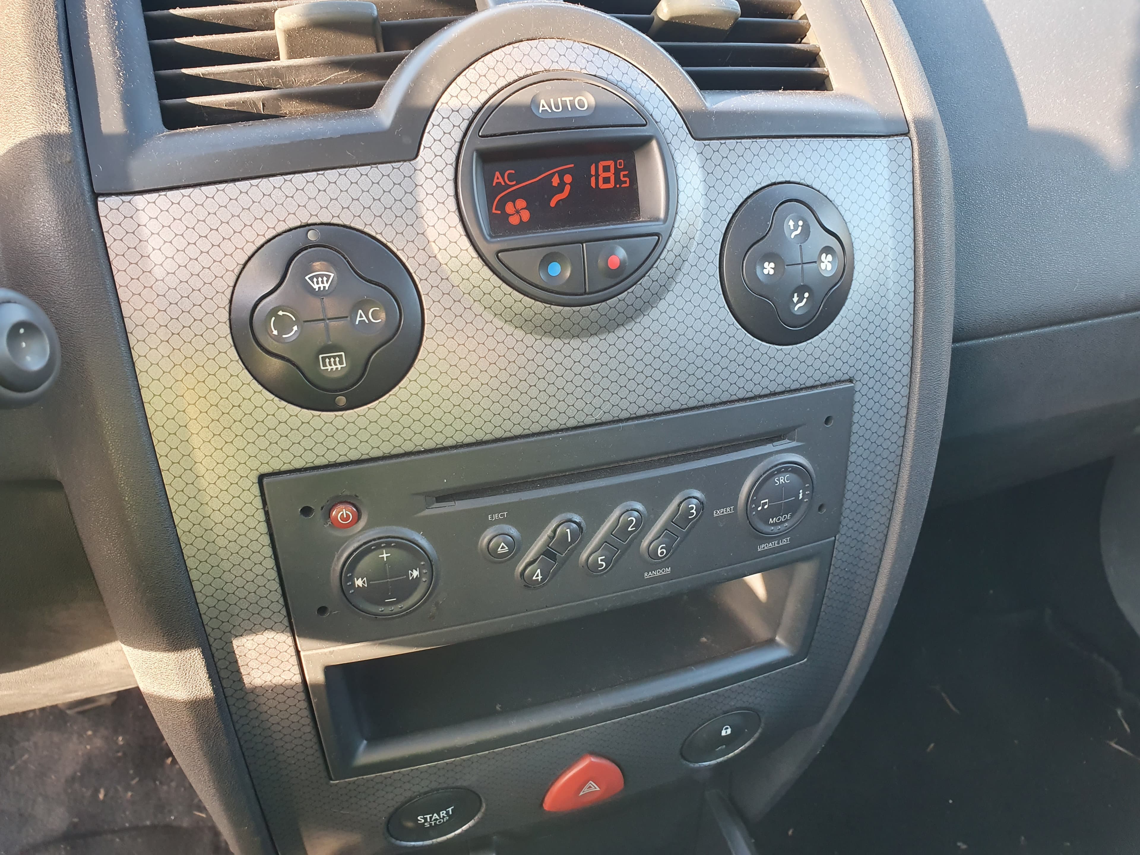 Renault Mégane DCI · Ano 2006 — image 38