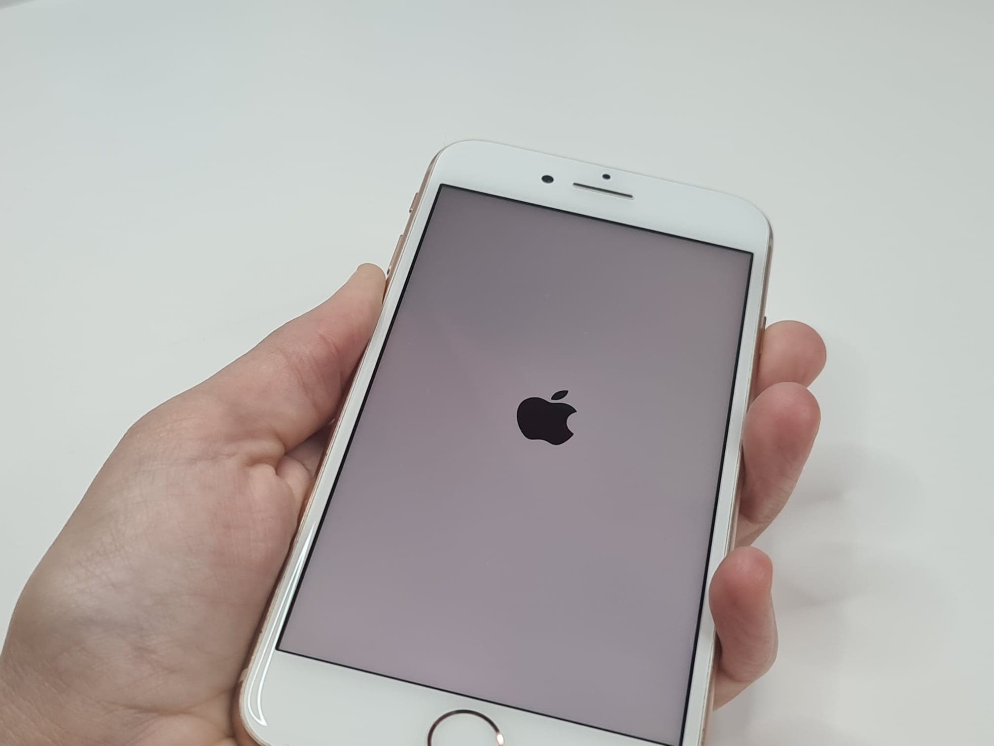 Telemóvel iPhone 8 — imagen 5