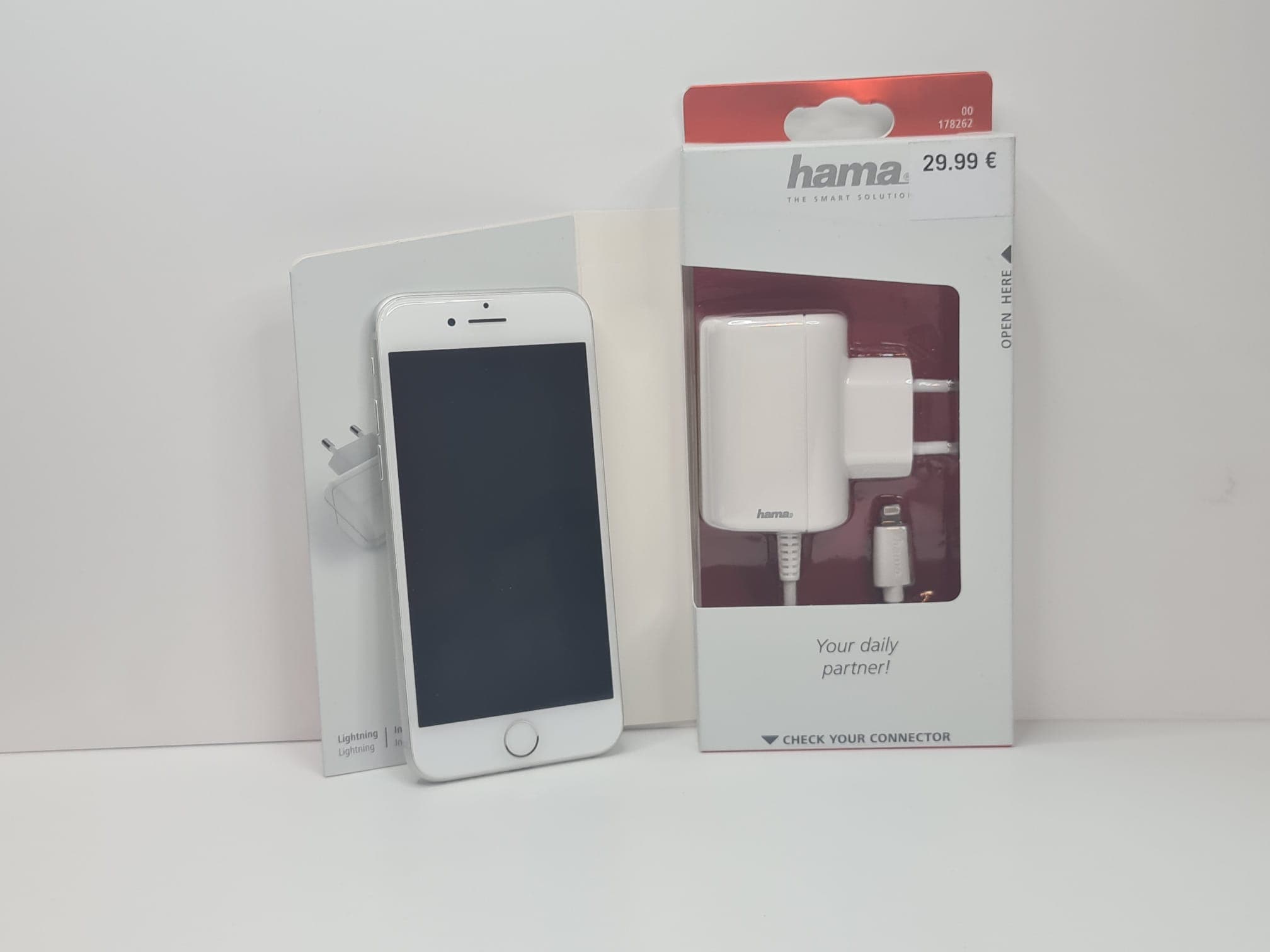 Telemóvel iPhone 8 — image 2