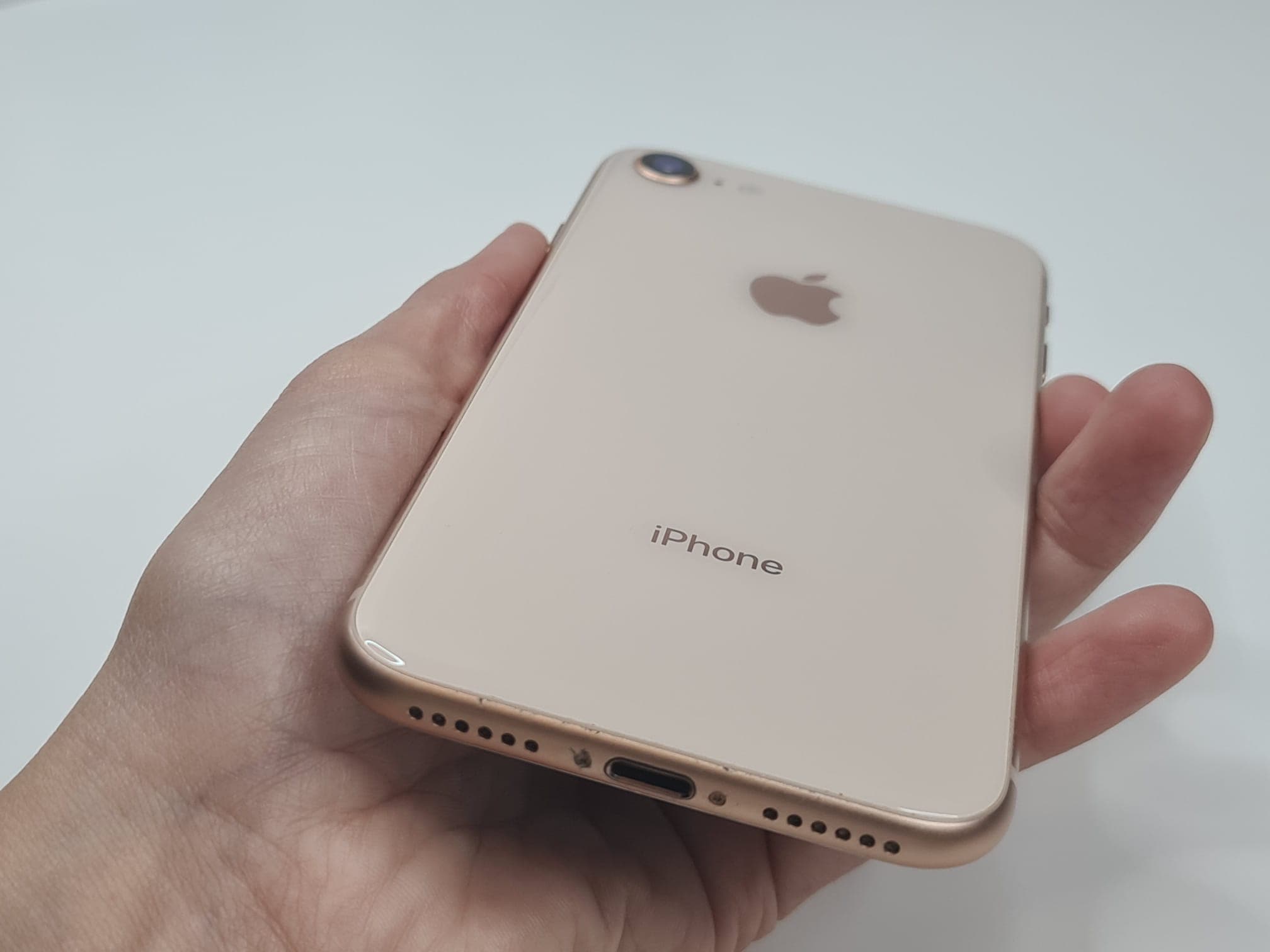 Teléfono móvil iPhone 8 — imagen 7