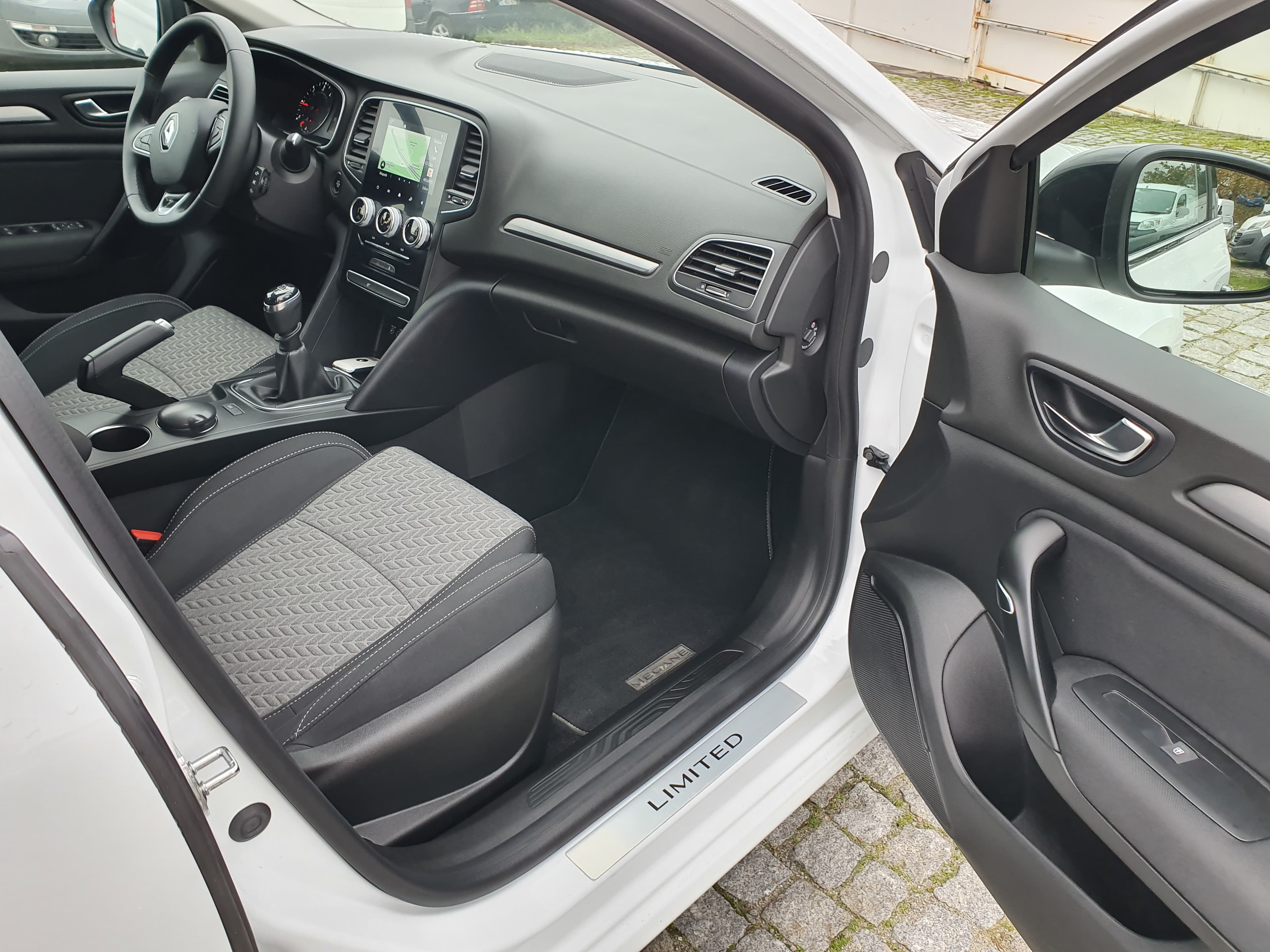 Renault Mégane · Ano 2022 — imagen 18