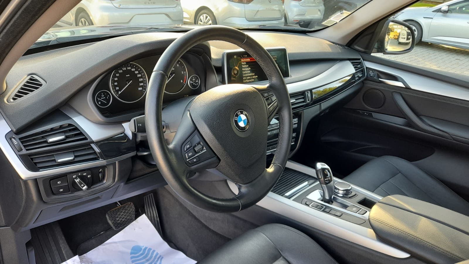 BMW X5 30d · Ano 2015 — imagen 9