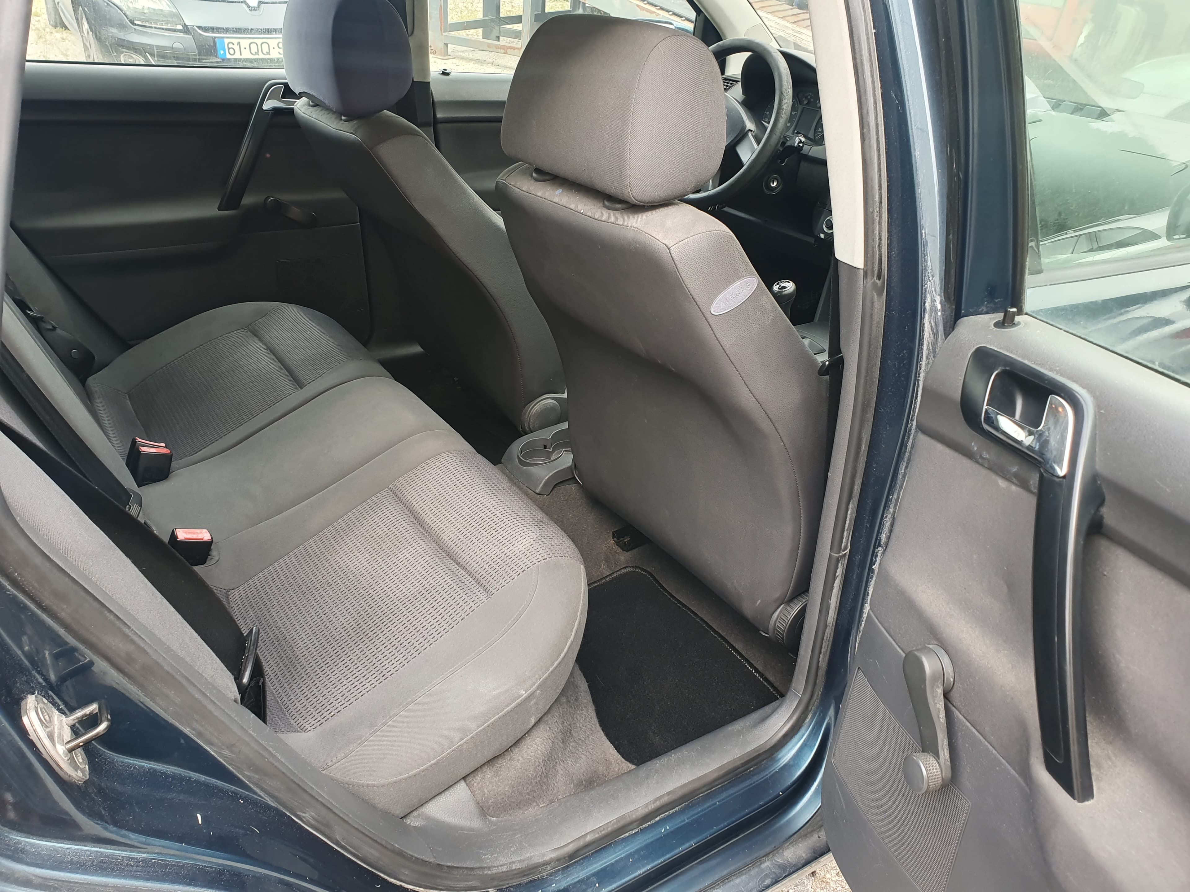 Volkswagen Polo · Ano 2003 — imagen 18