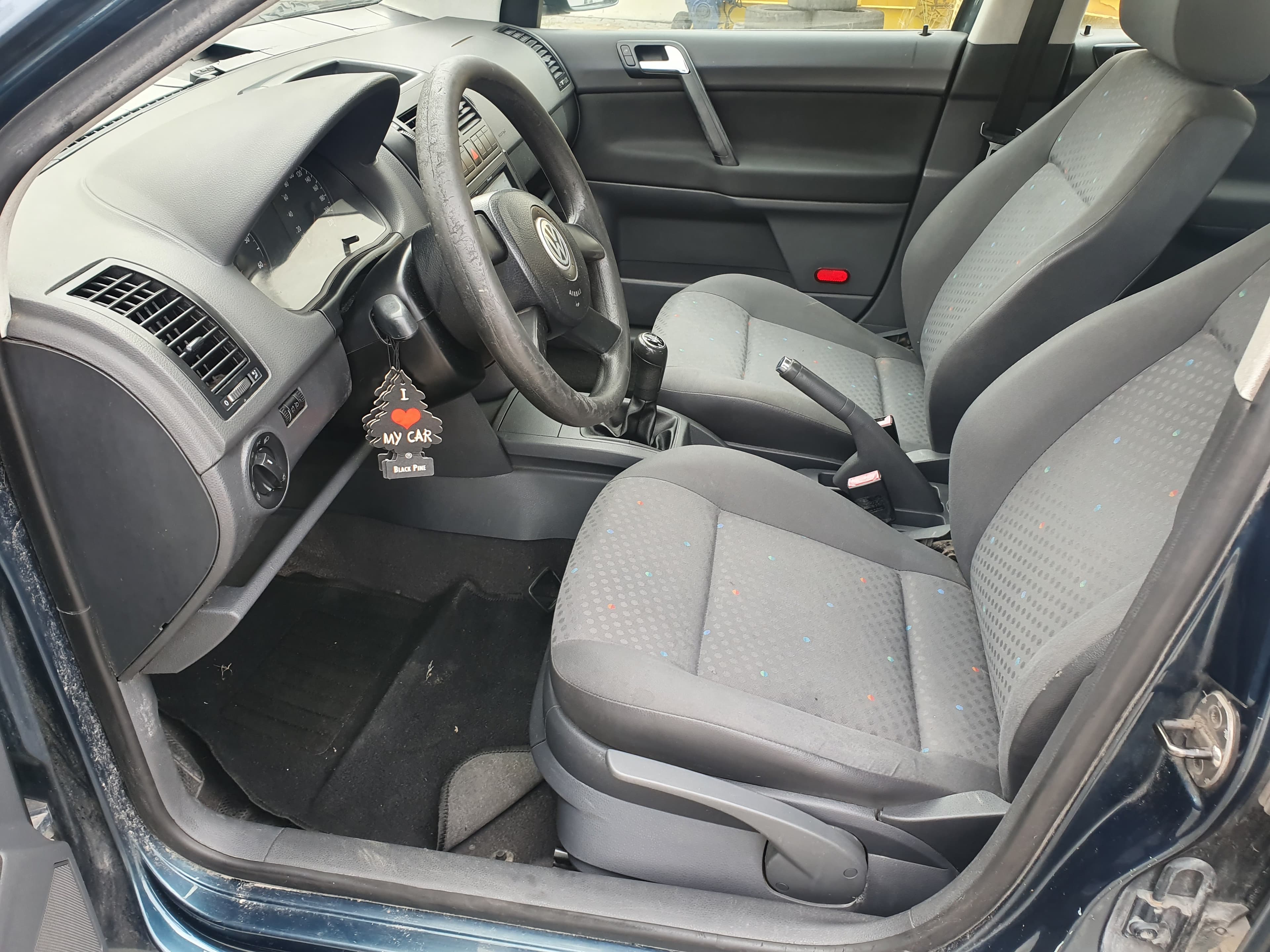 Volkswagen Polo · Ano 2003 — imagen 27