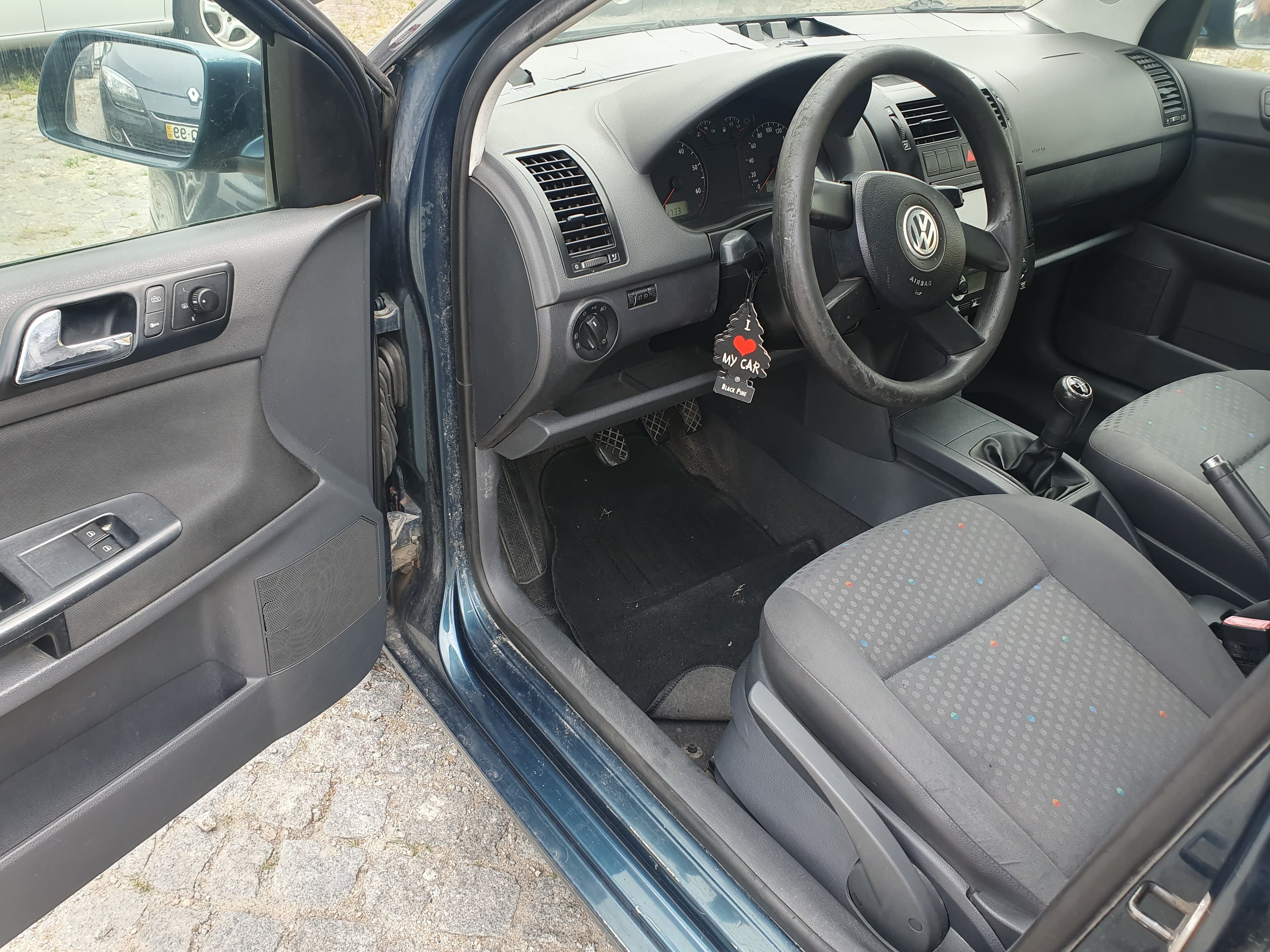 Volkswagen Polo · Ano 2003 — imagen 31