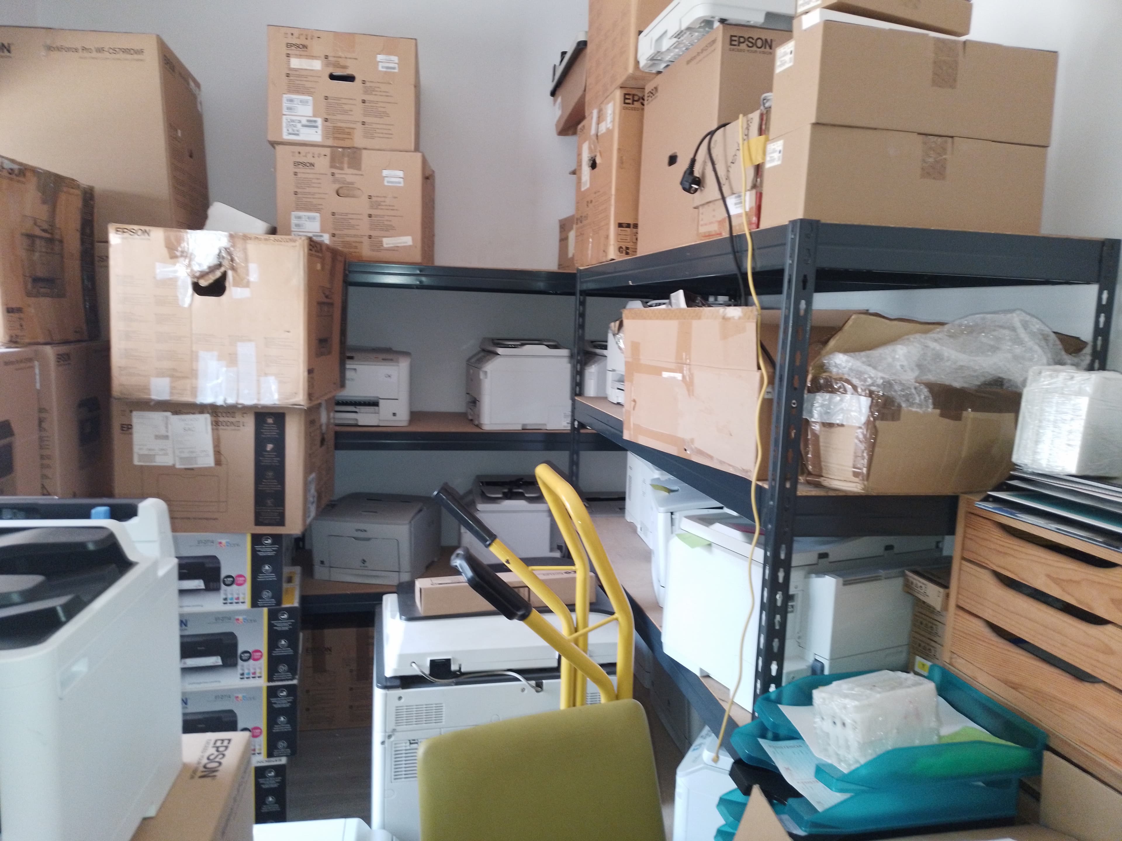 Equipamiento de Oficina — imagen 2