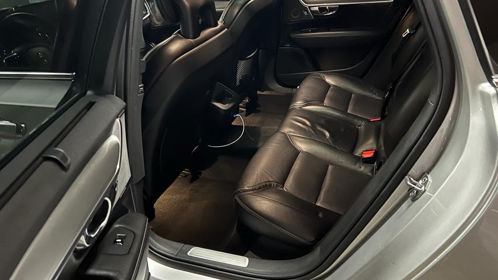 Volvo V90 D4 Inscription · Ano 2016 — imagen 23