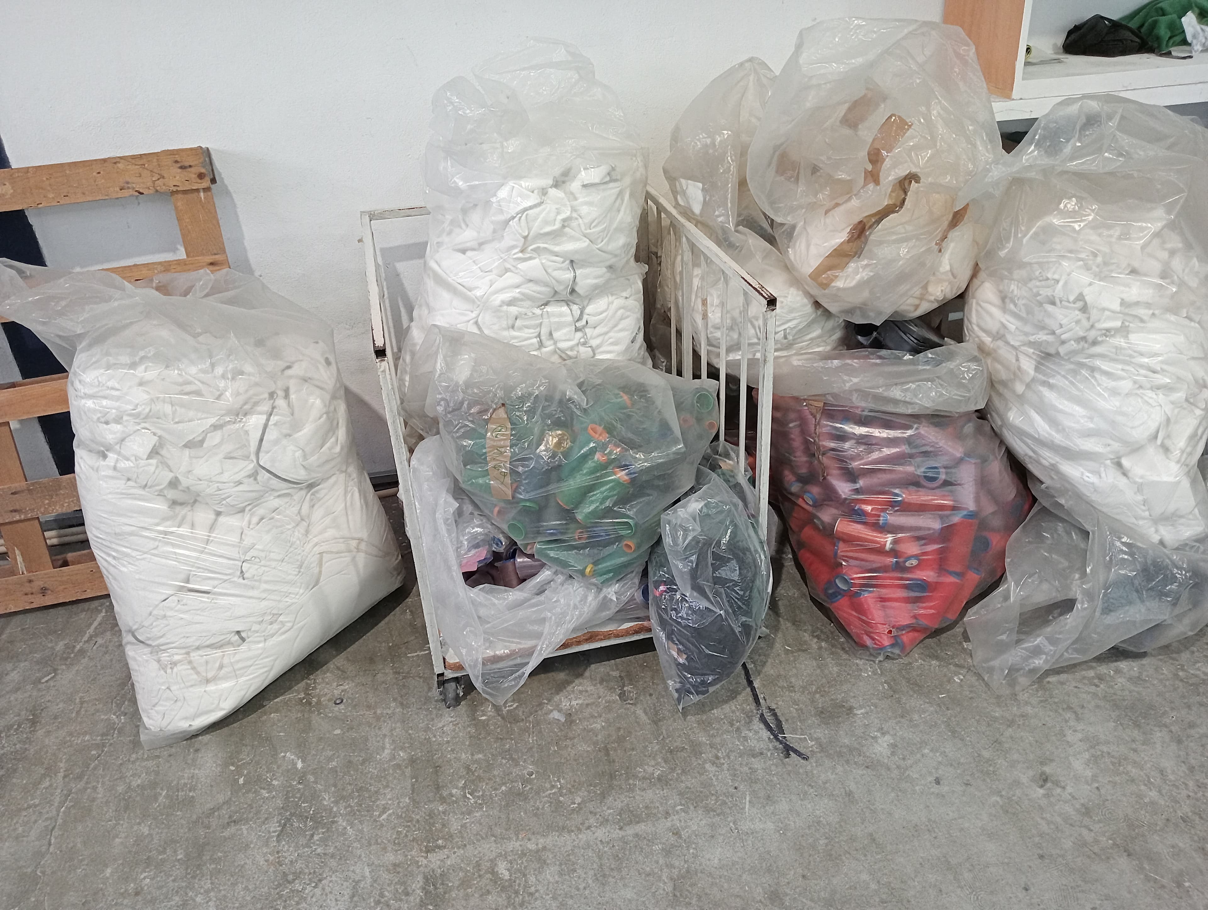 Porta paletes · Equipamento Diverso — image 13