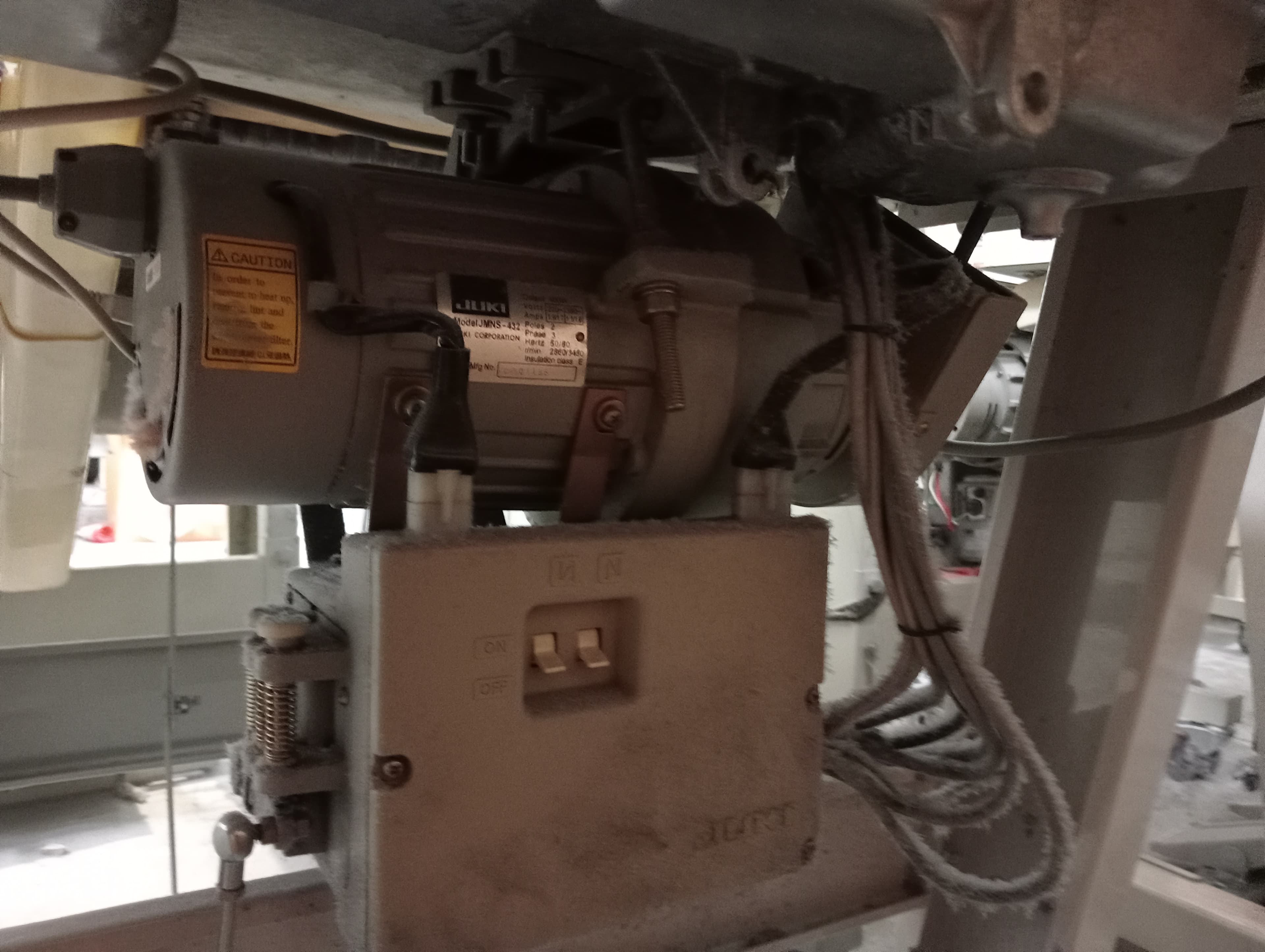 Máquinas de ponto corrido · Máquina de recobrimento — image 13