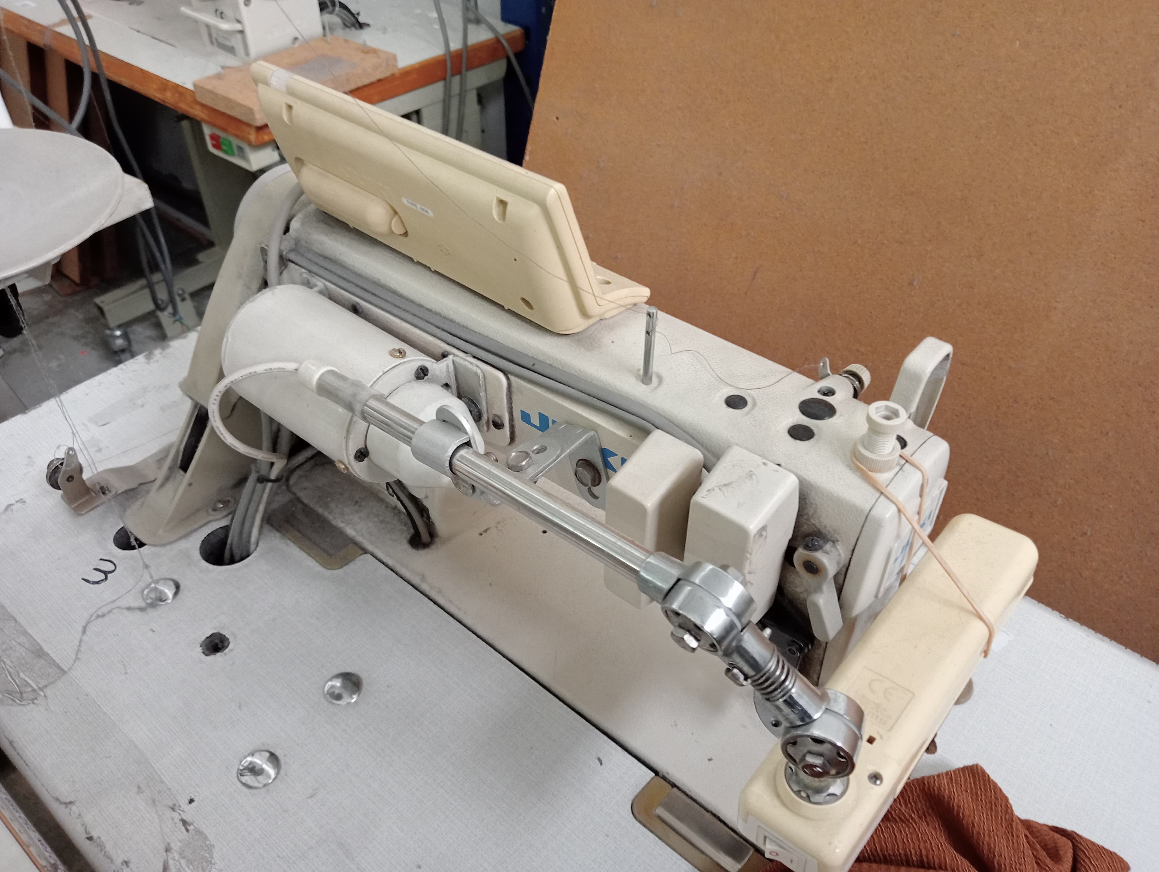 Máquinas de ponto corrido · Máquina de recobrimento — image 15